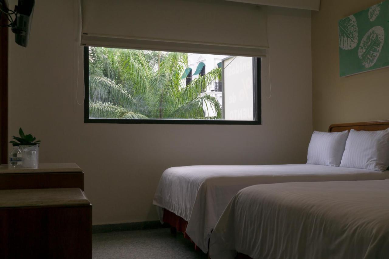 Olmeca Plaza Urban Express Hotel