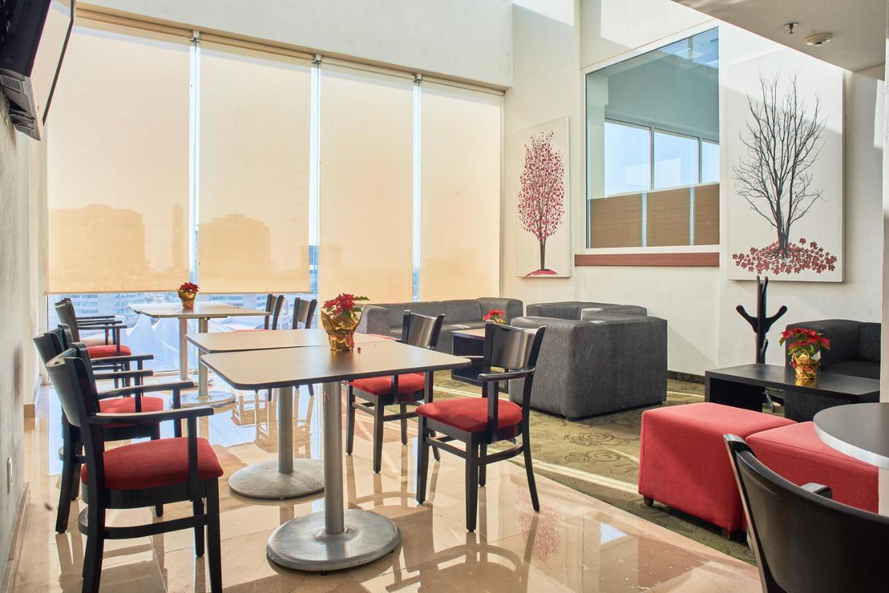La Quinta By Wyndham Palmas Angelopolis Hotel