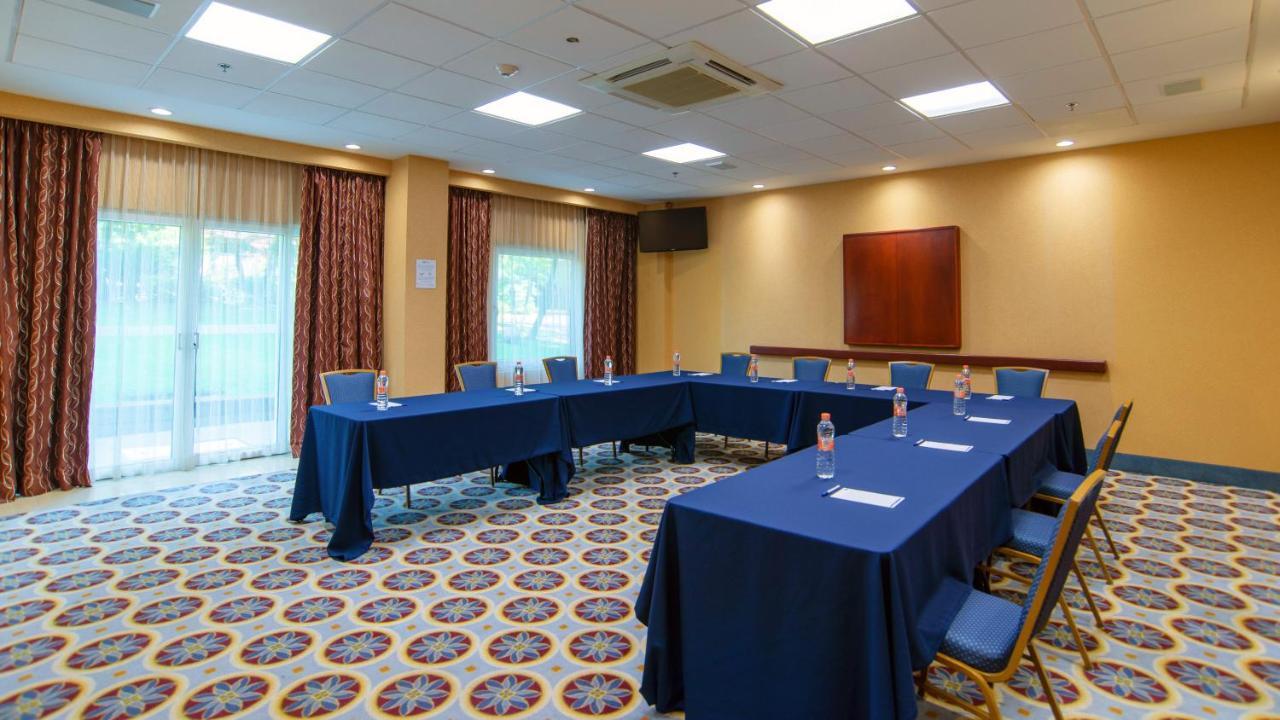 Resort Express & By Ihg 3*