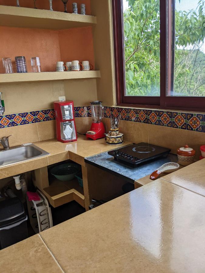Casa Arcoiris Zihuatanejo