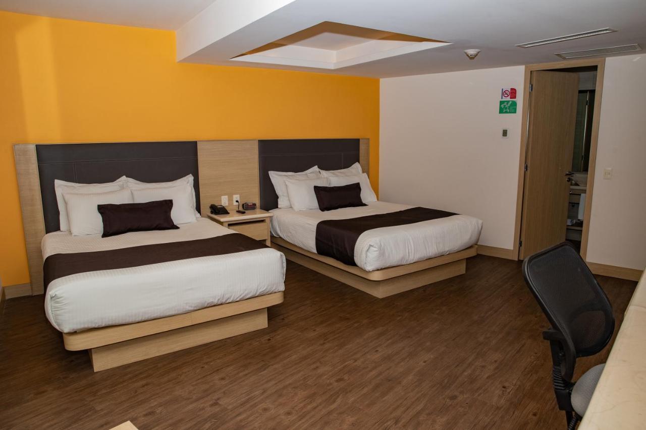 Plaza Poblana Hotel