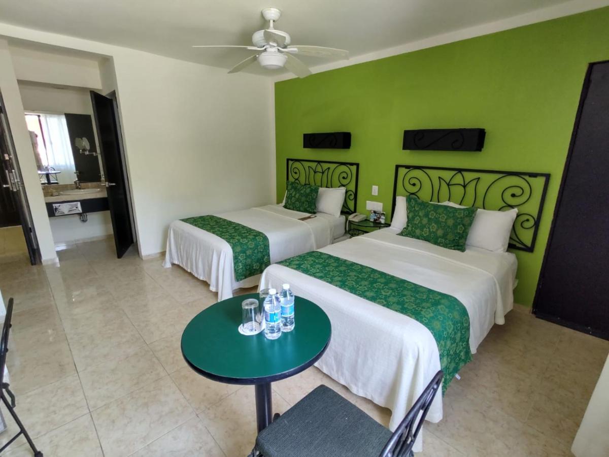 Hotel Maya Tulipanes