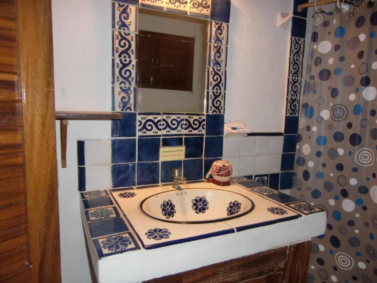 Hotel Escondida