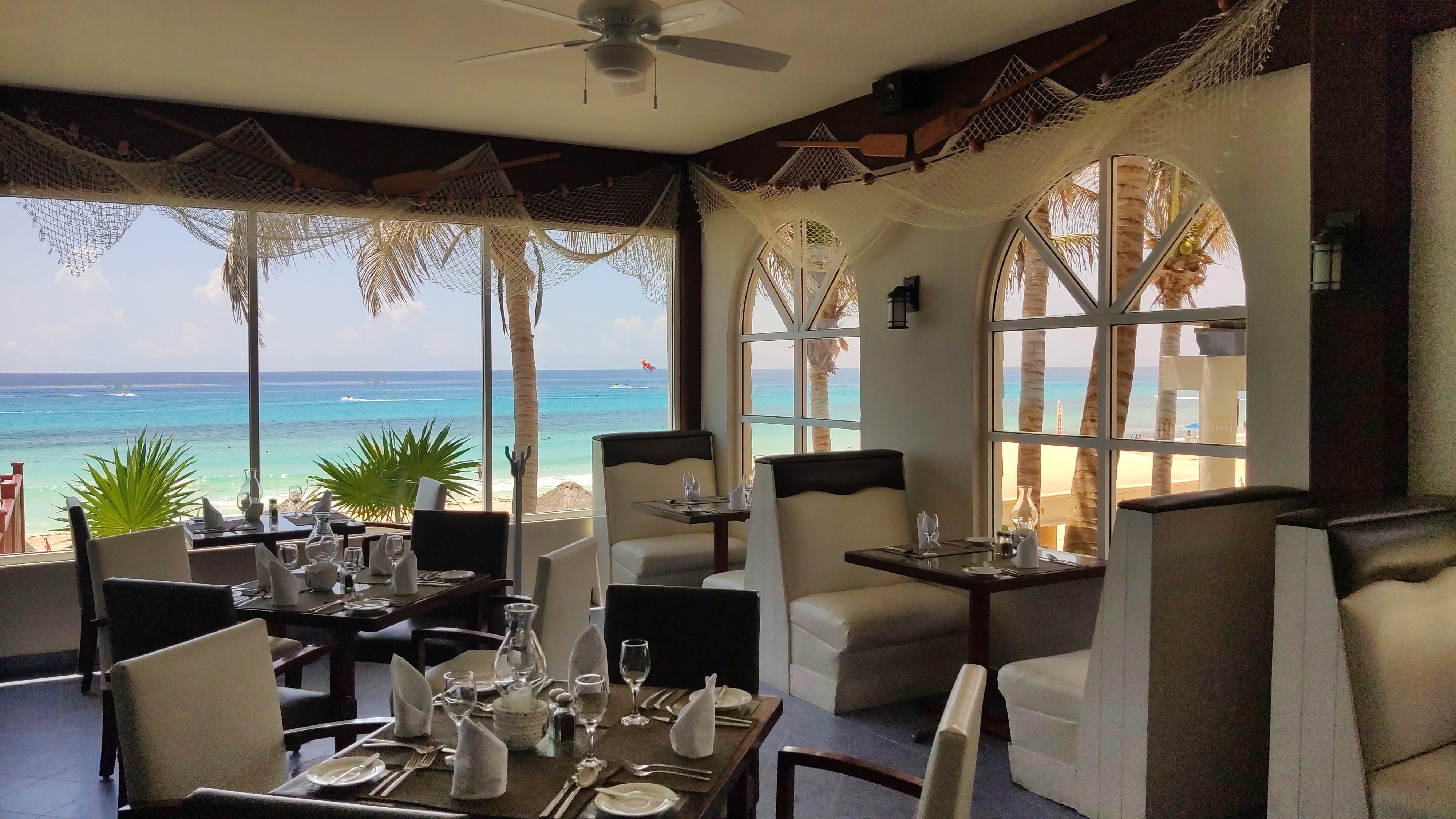 Golden Parnassus & (adults Only) Hotel Cancun