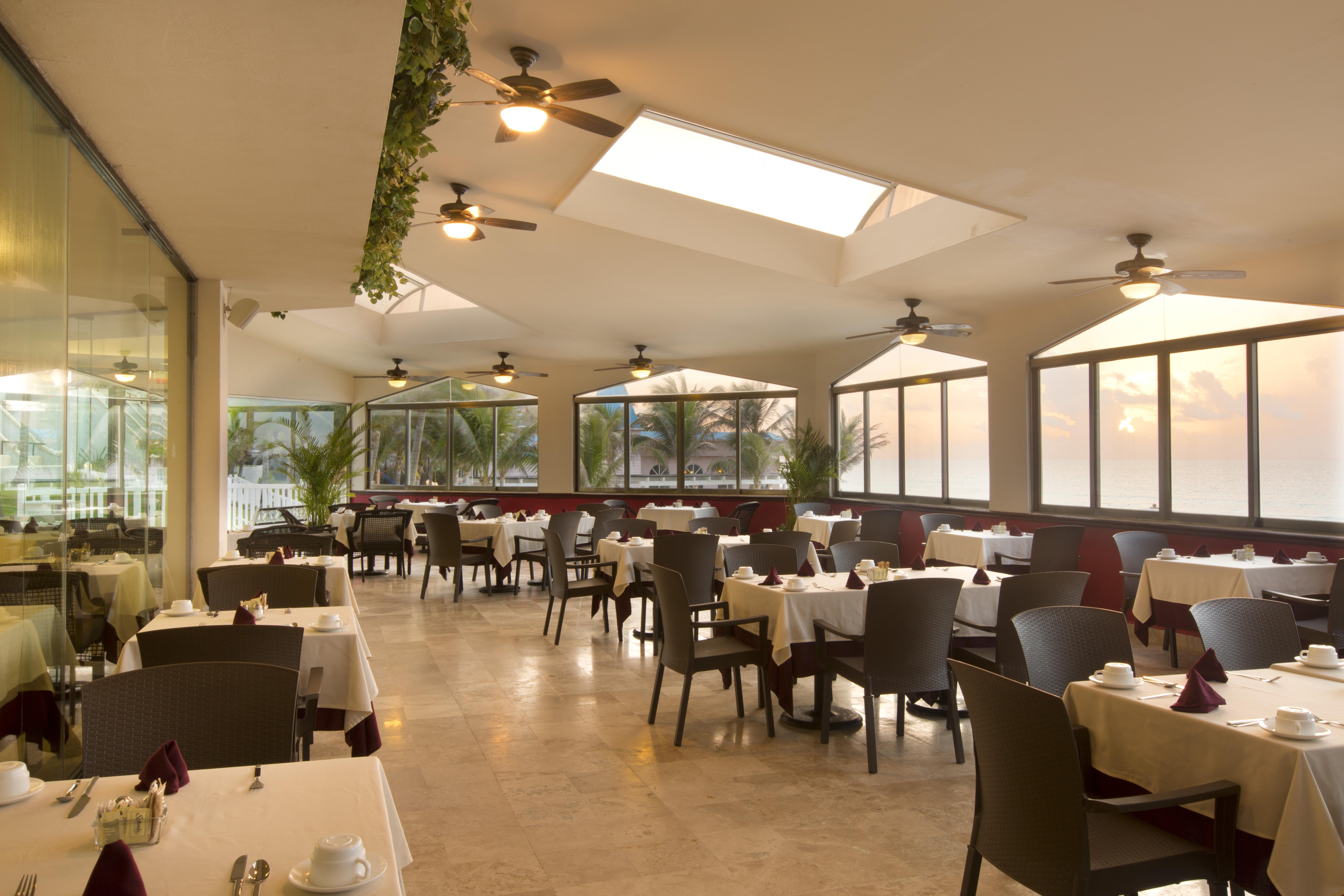 Golden Parnassus & (adults Only) Cancun