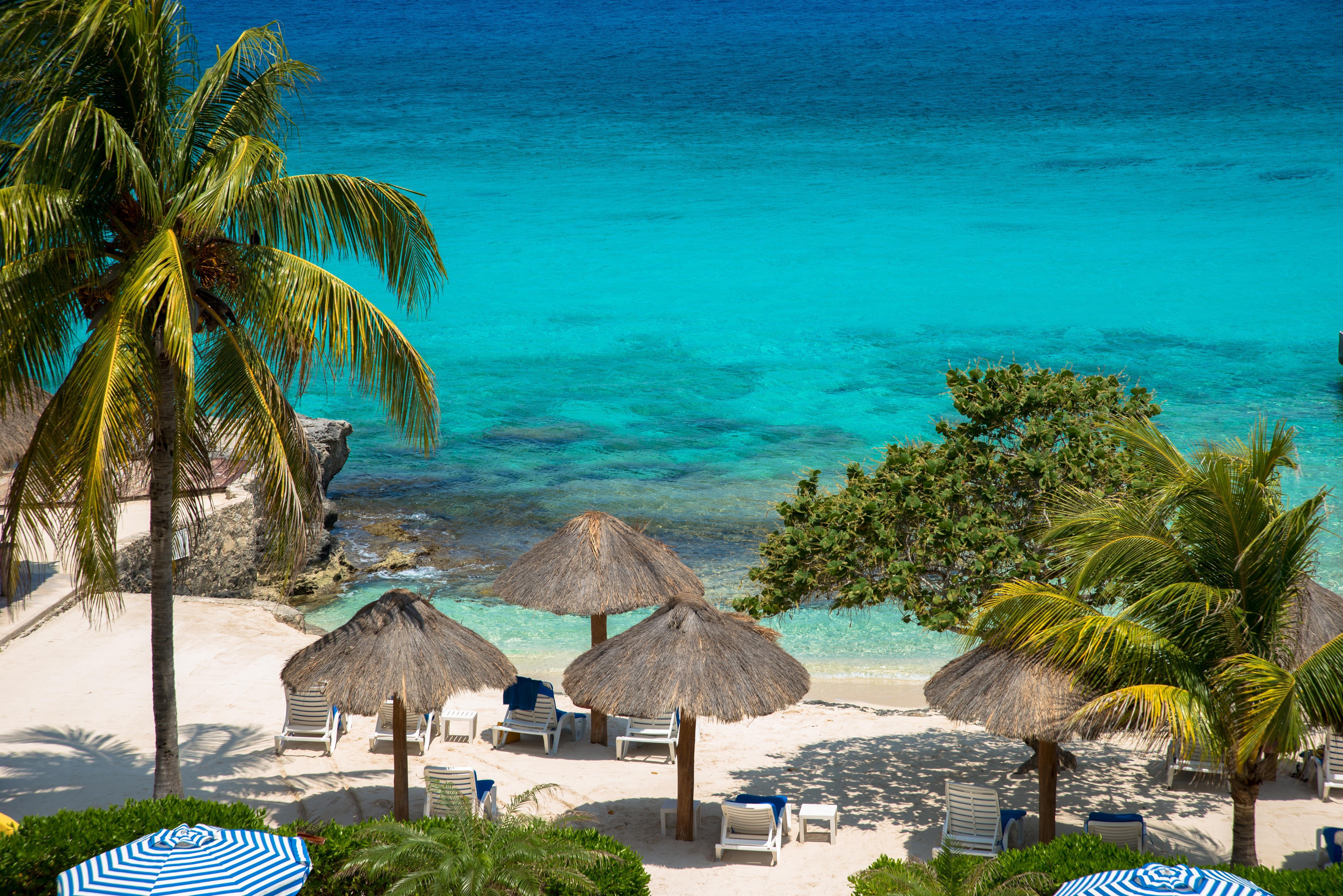 Playa Azul Hotel 4*