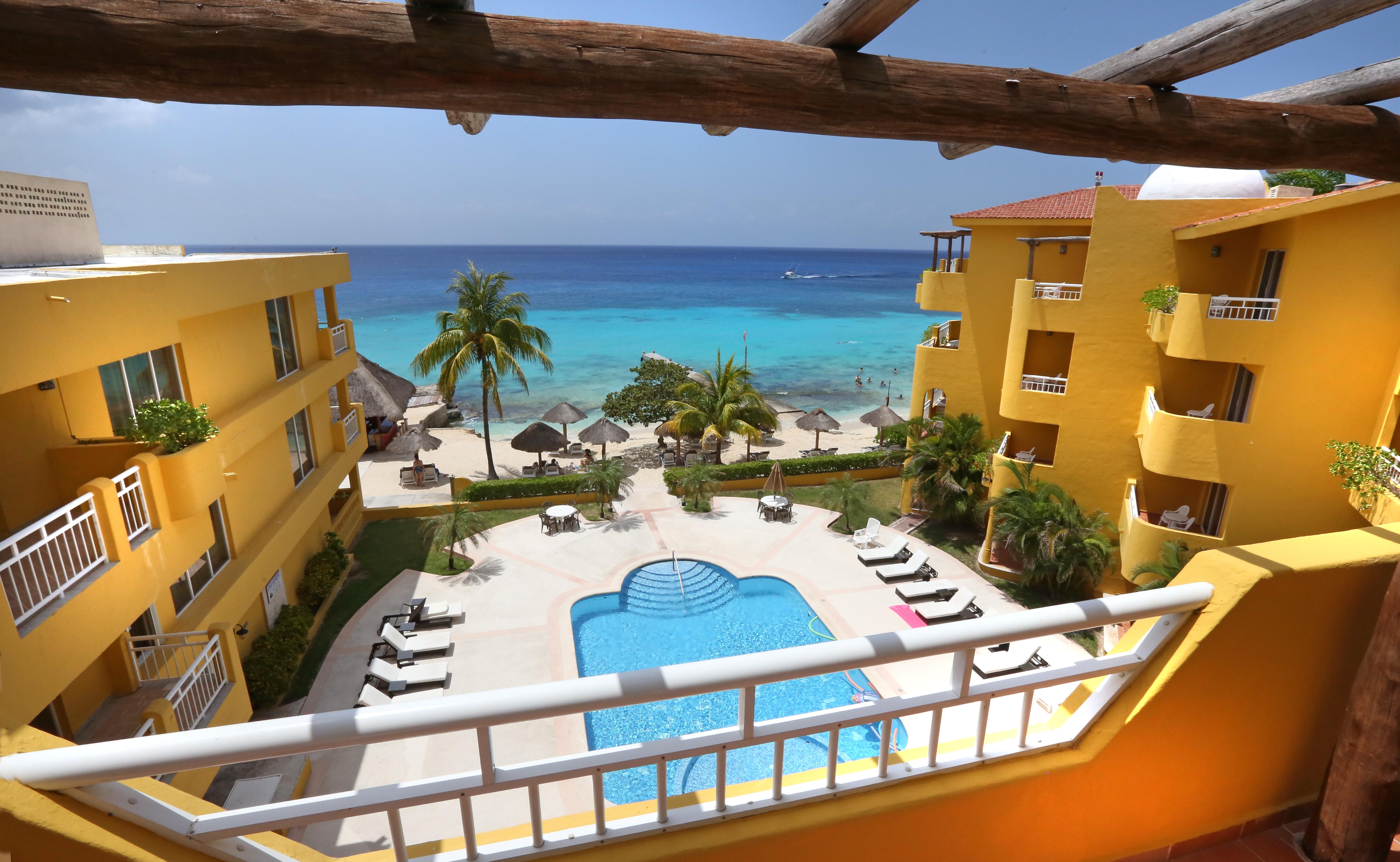 Playa Azul 4*