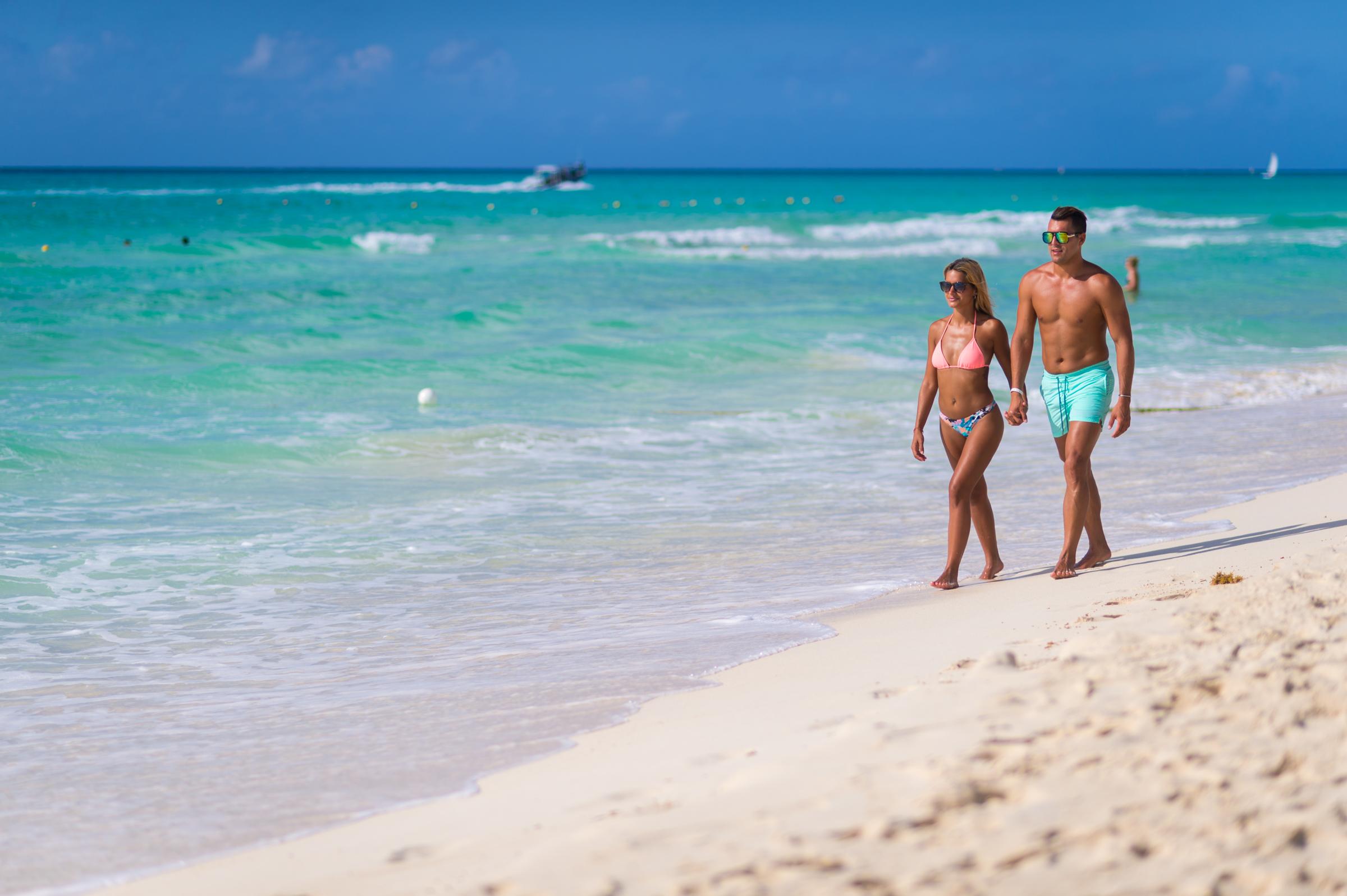 The Reef Playacar &