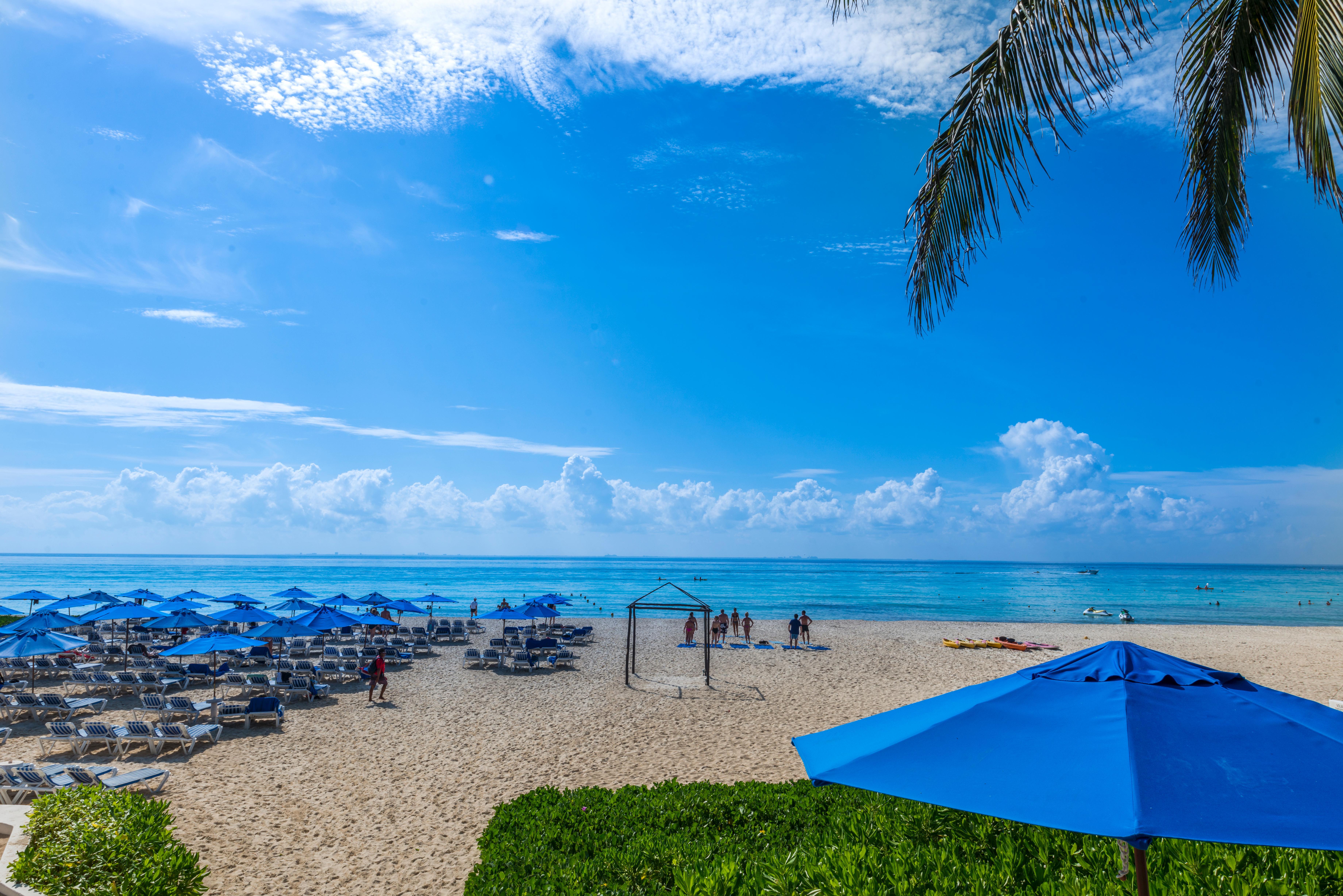 Resort The Reef Playacar &