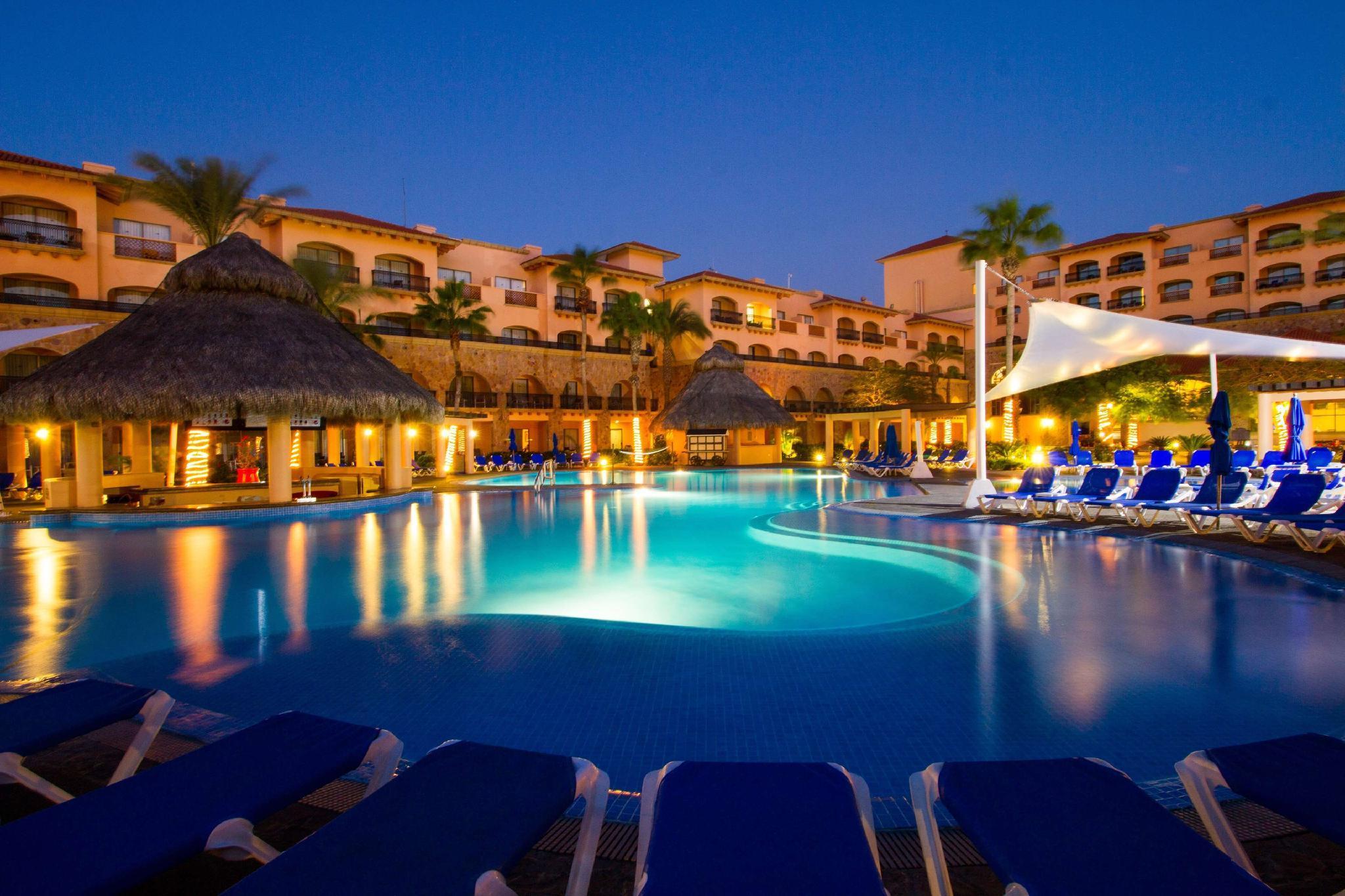 Royal Solaris Cabos Resort