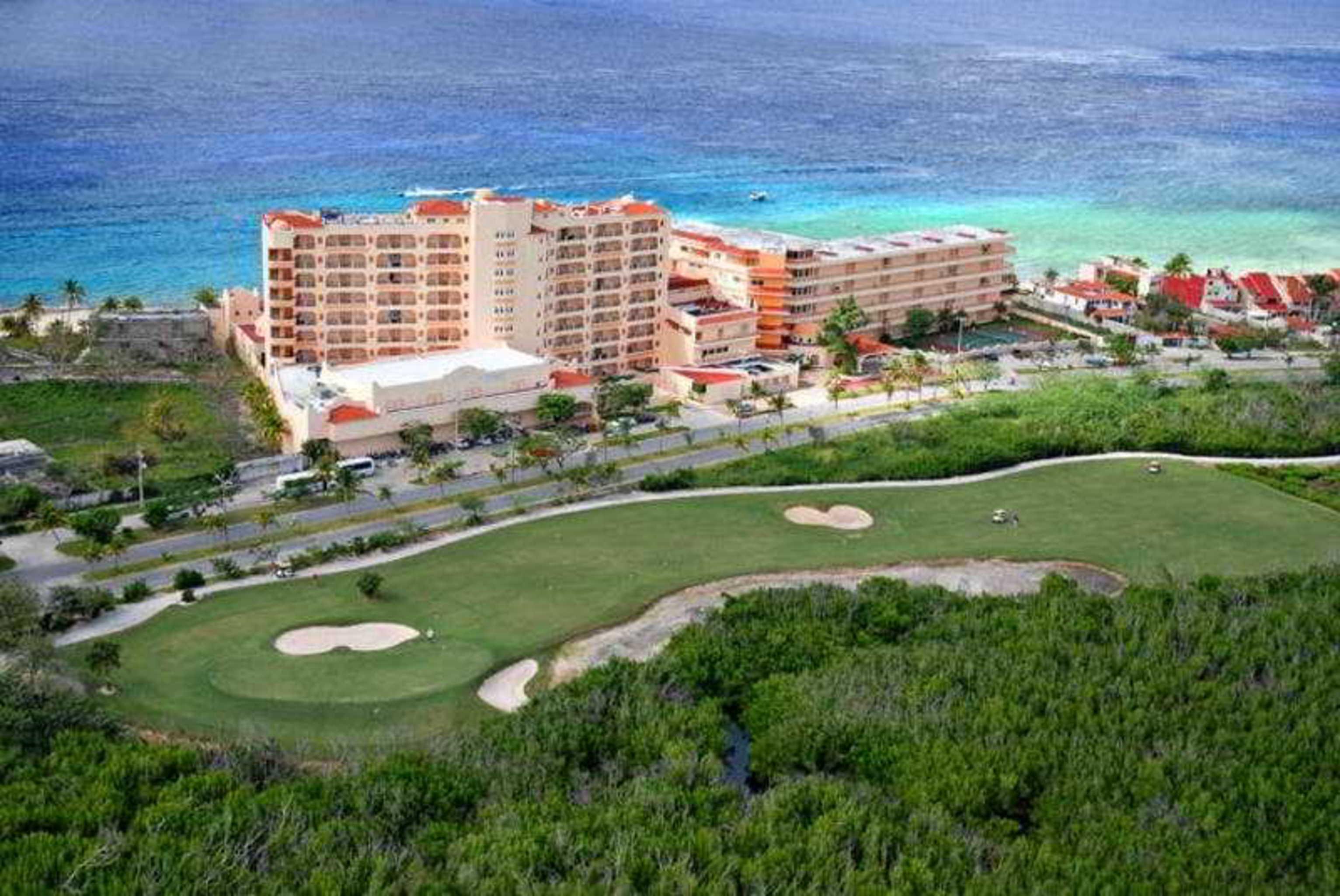 Resort El Cozumeleno 4*