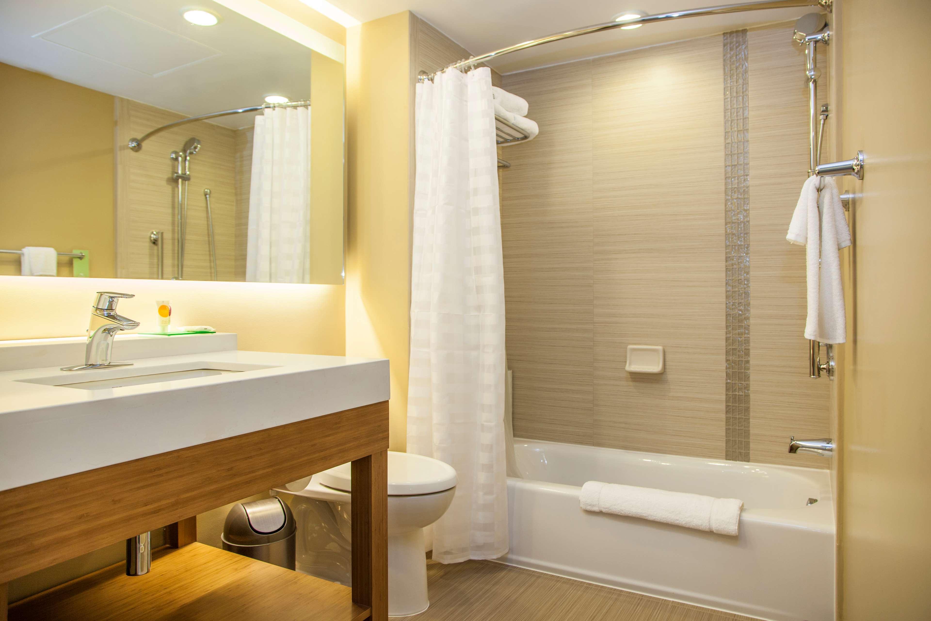Hotel Courtyard By Marriott Baja California Sur 4*