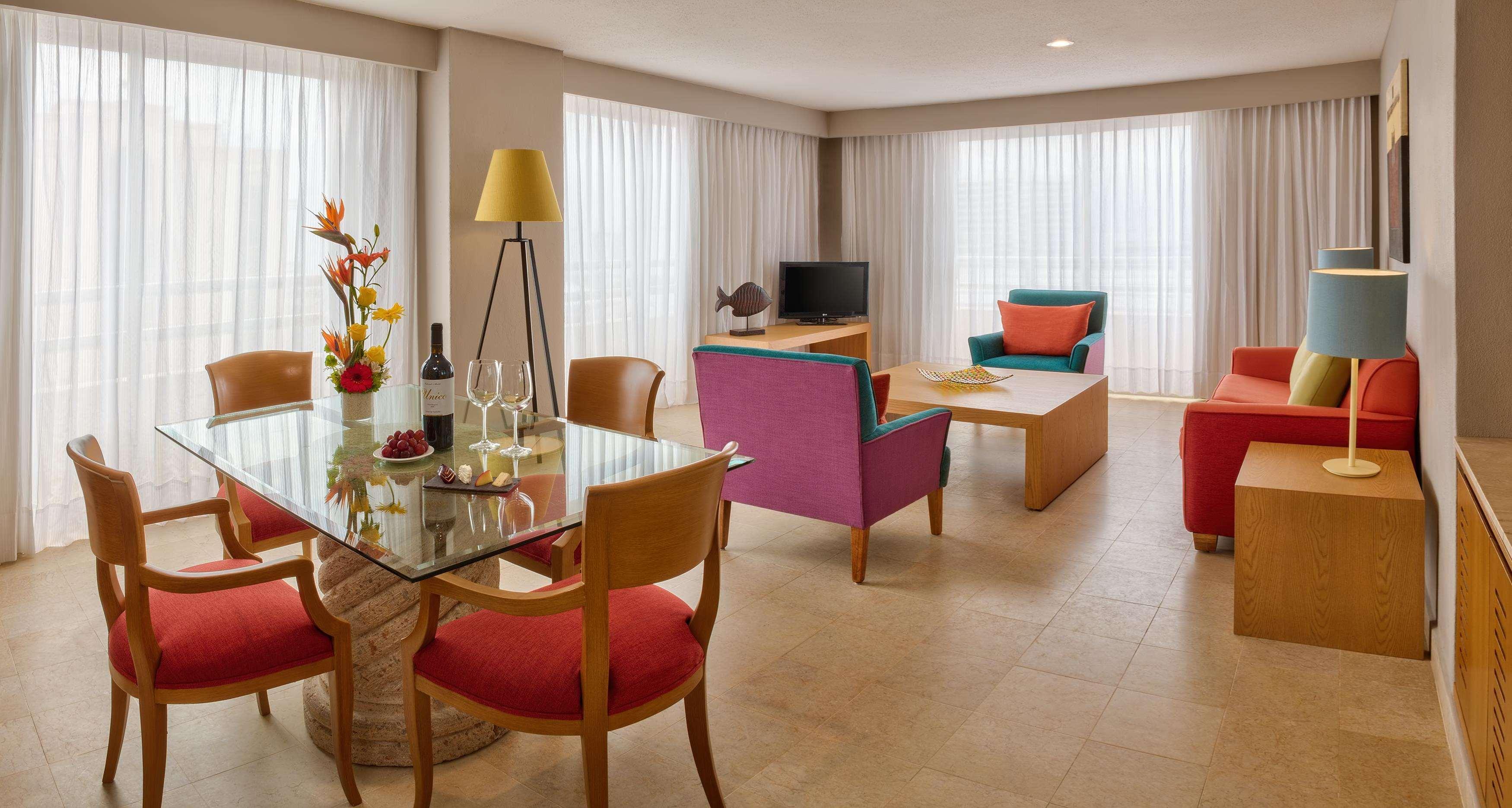 Hotel Galeria Plaza 4*