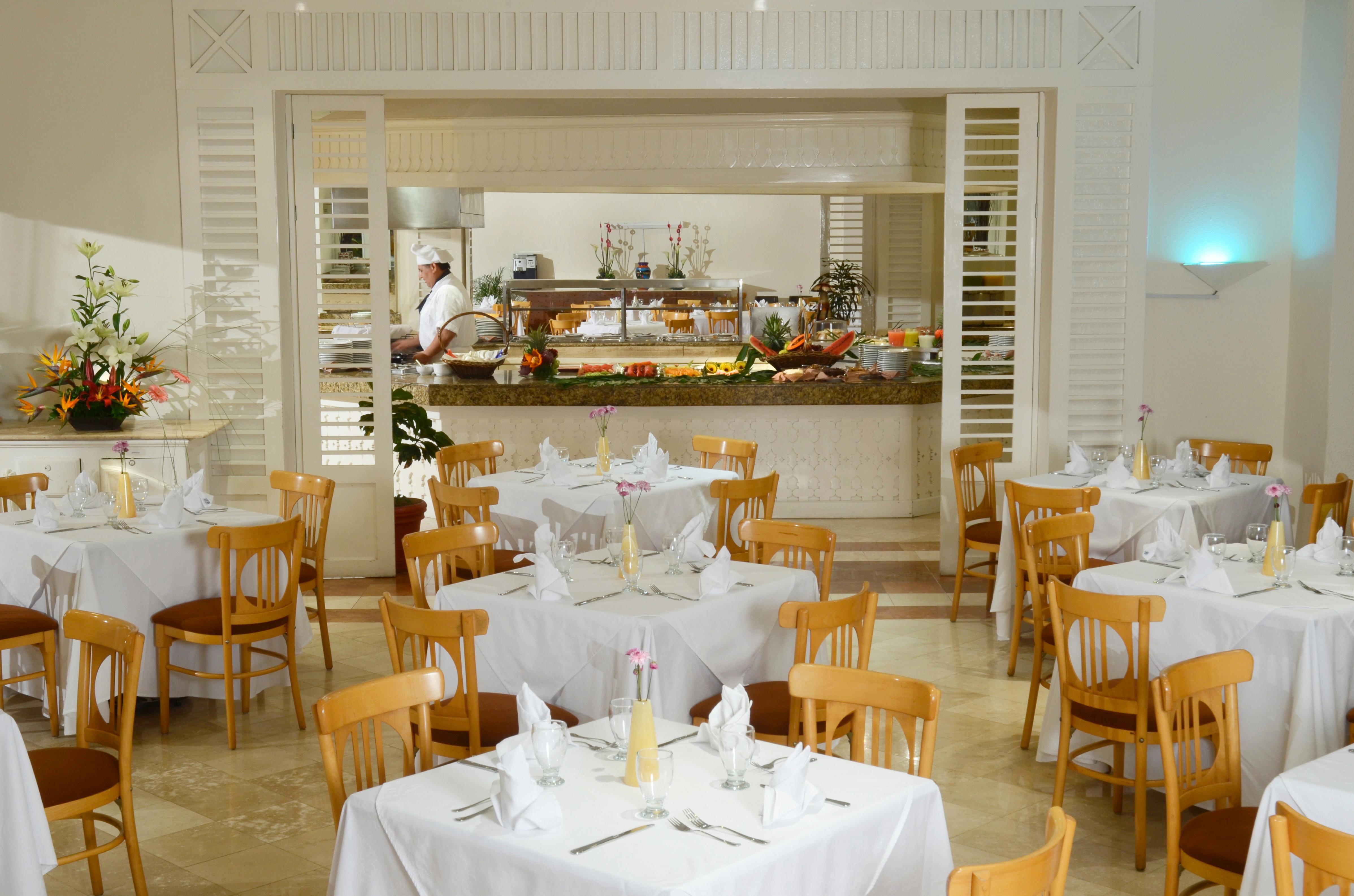 Hotel Galeria Plaza 4*