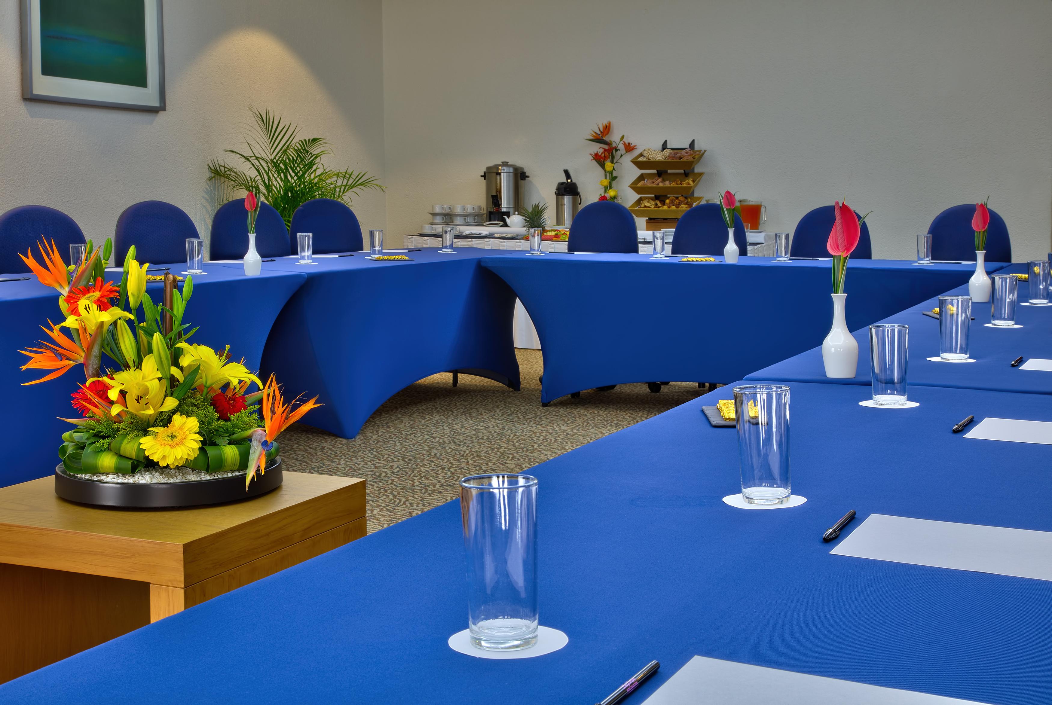 Galeria Plaza Hotel 4*
