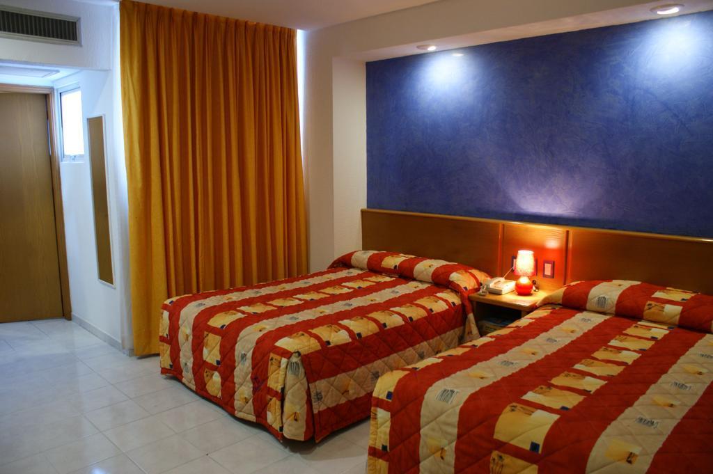 Palace 4*