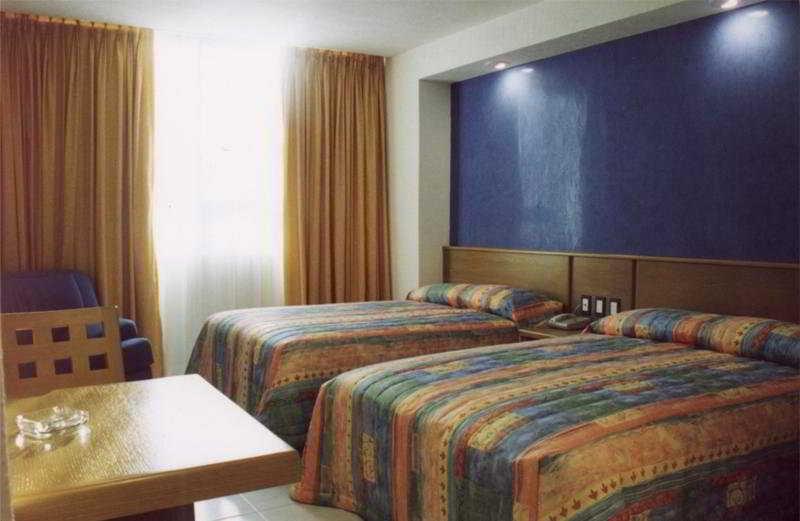 Palace 4*