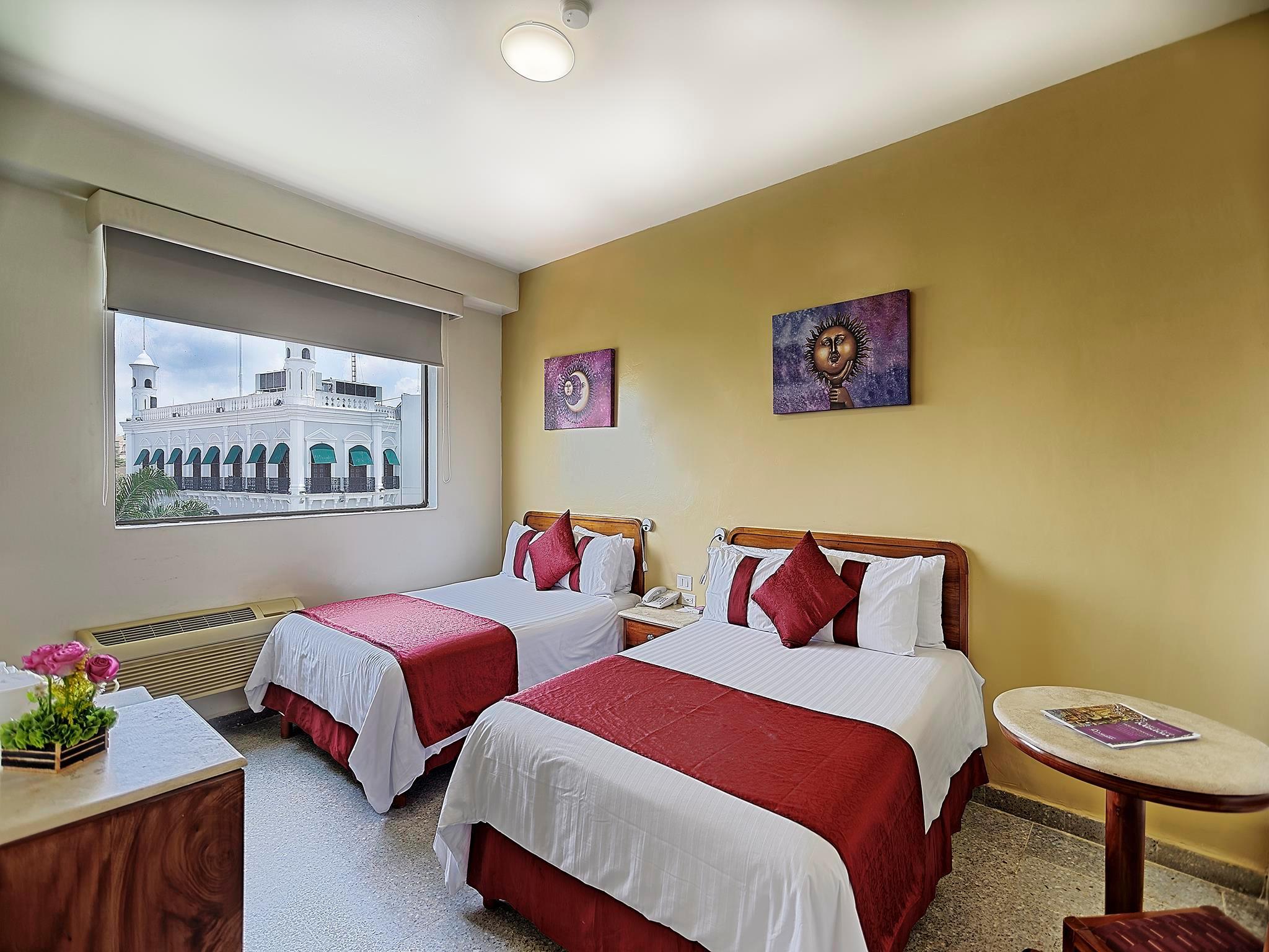 Olmeca Plaza Urban Express Hotel