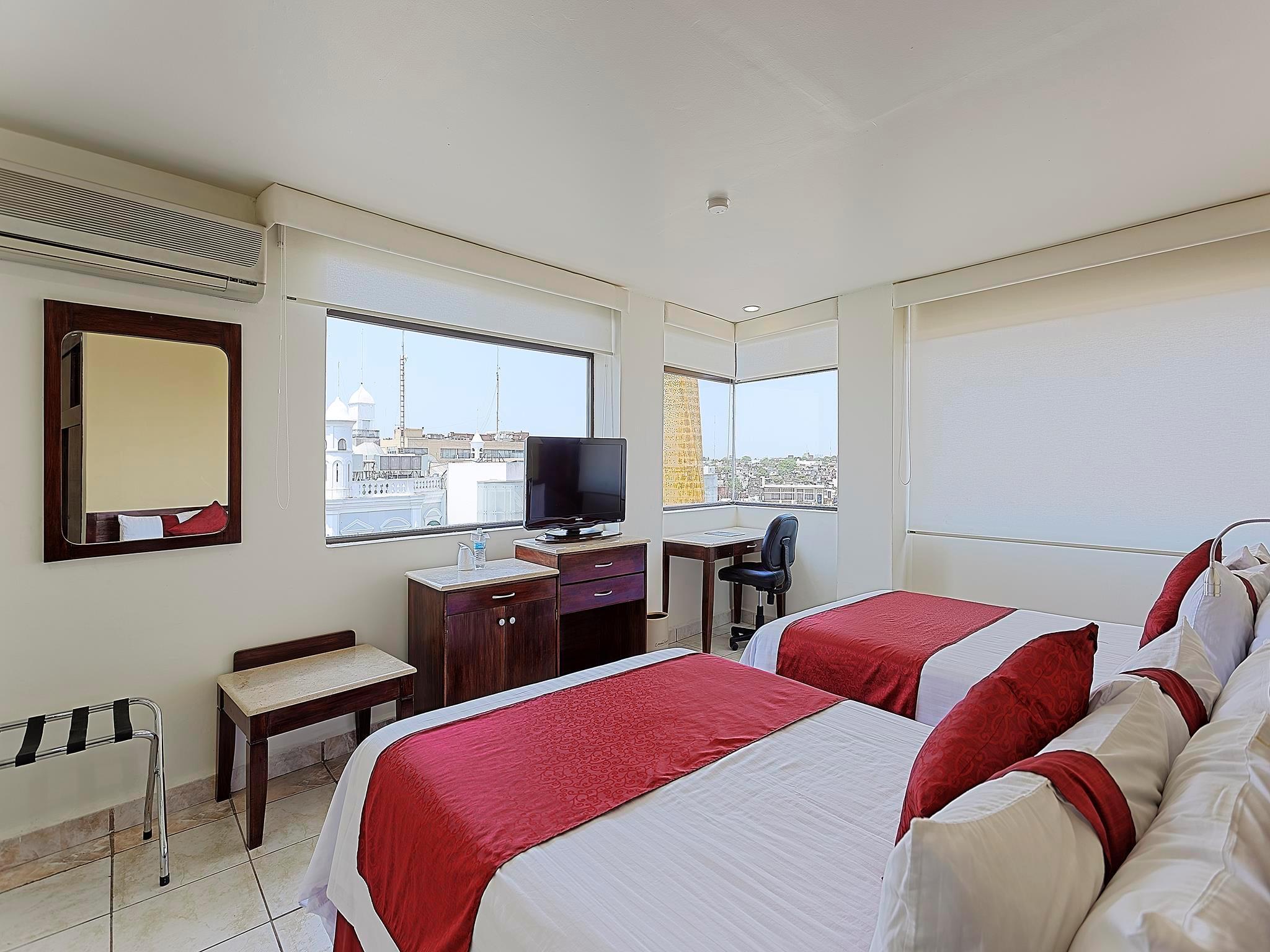 Olmeca Plaza Urban Express Hotel 3*