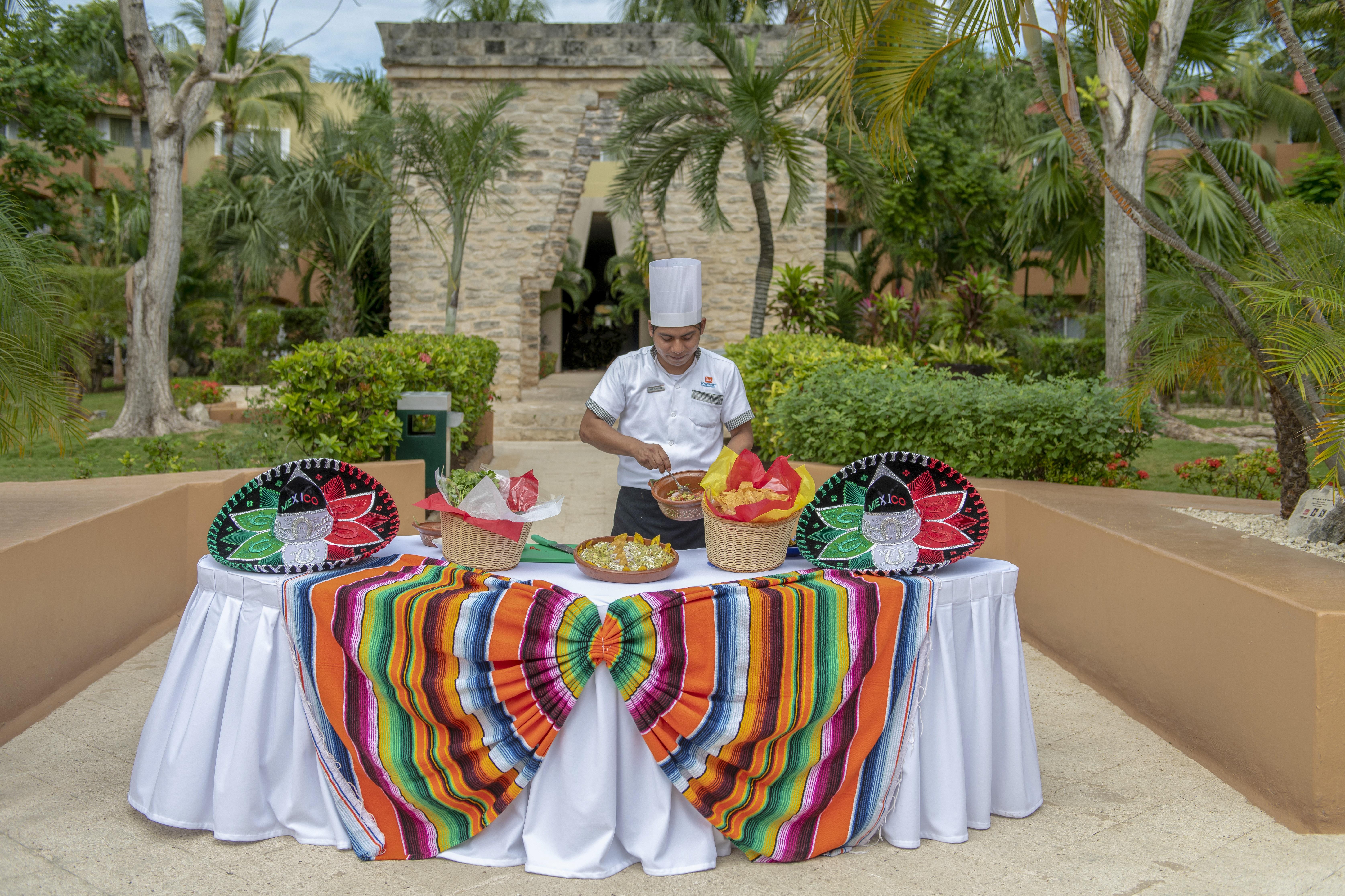 Viva Azteca By Wyndham, A Trademark Resort Playa del Carmen