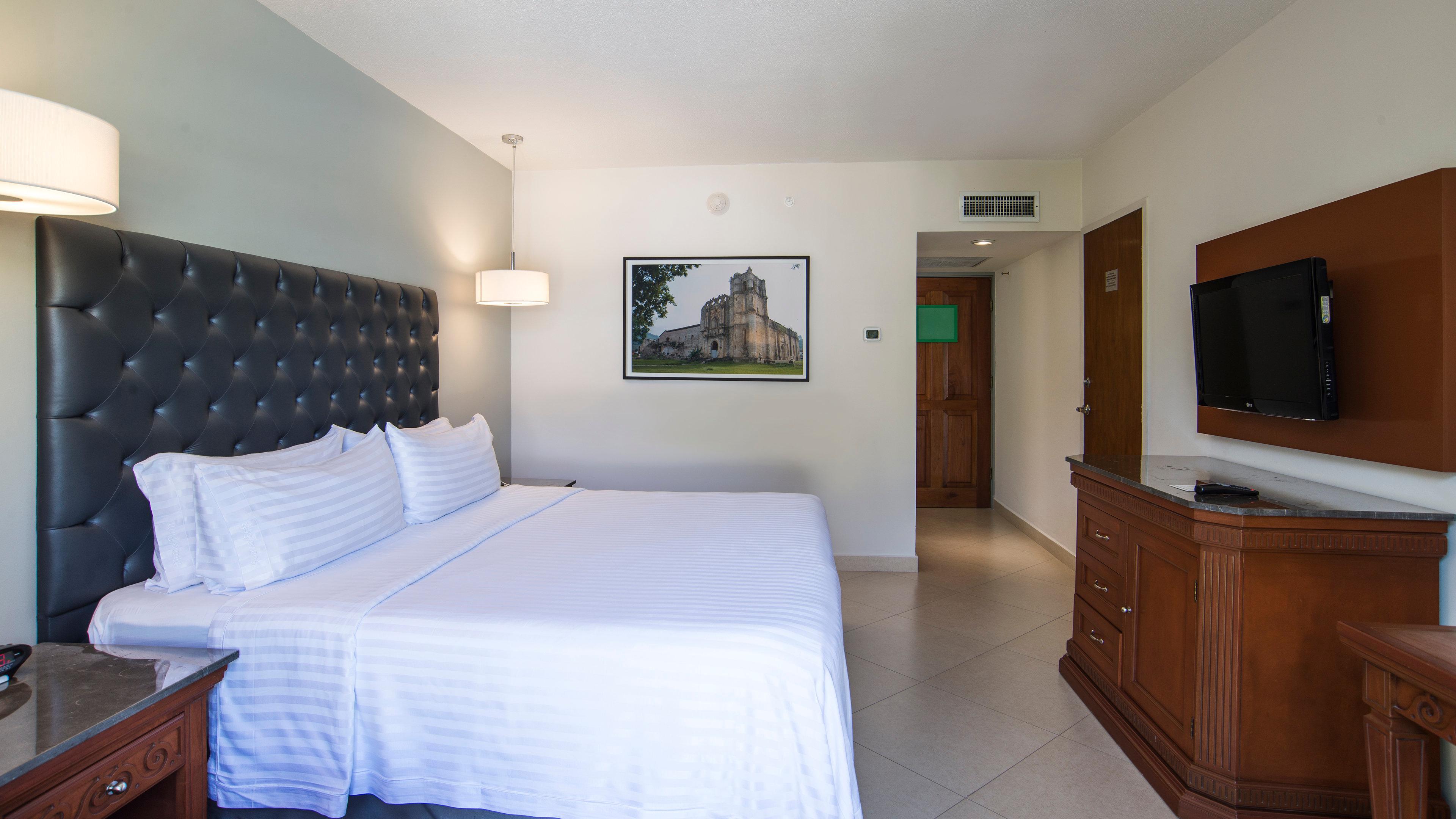 By Ihg