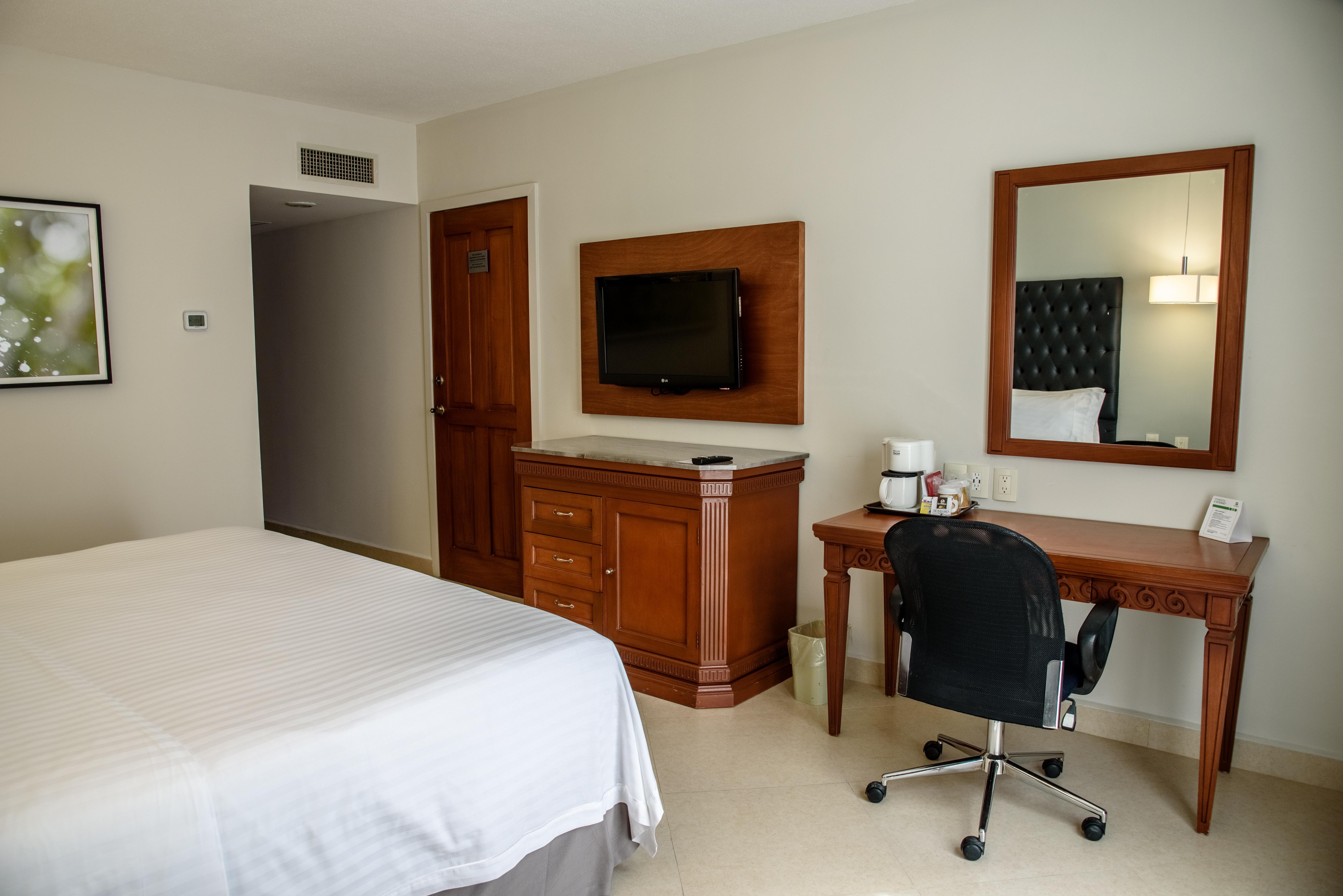 By Ihg Hotel 3*