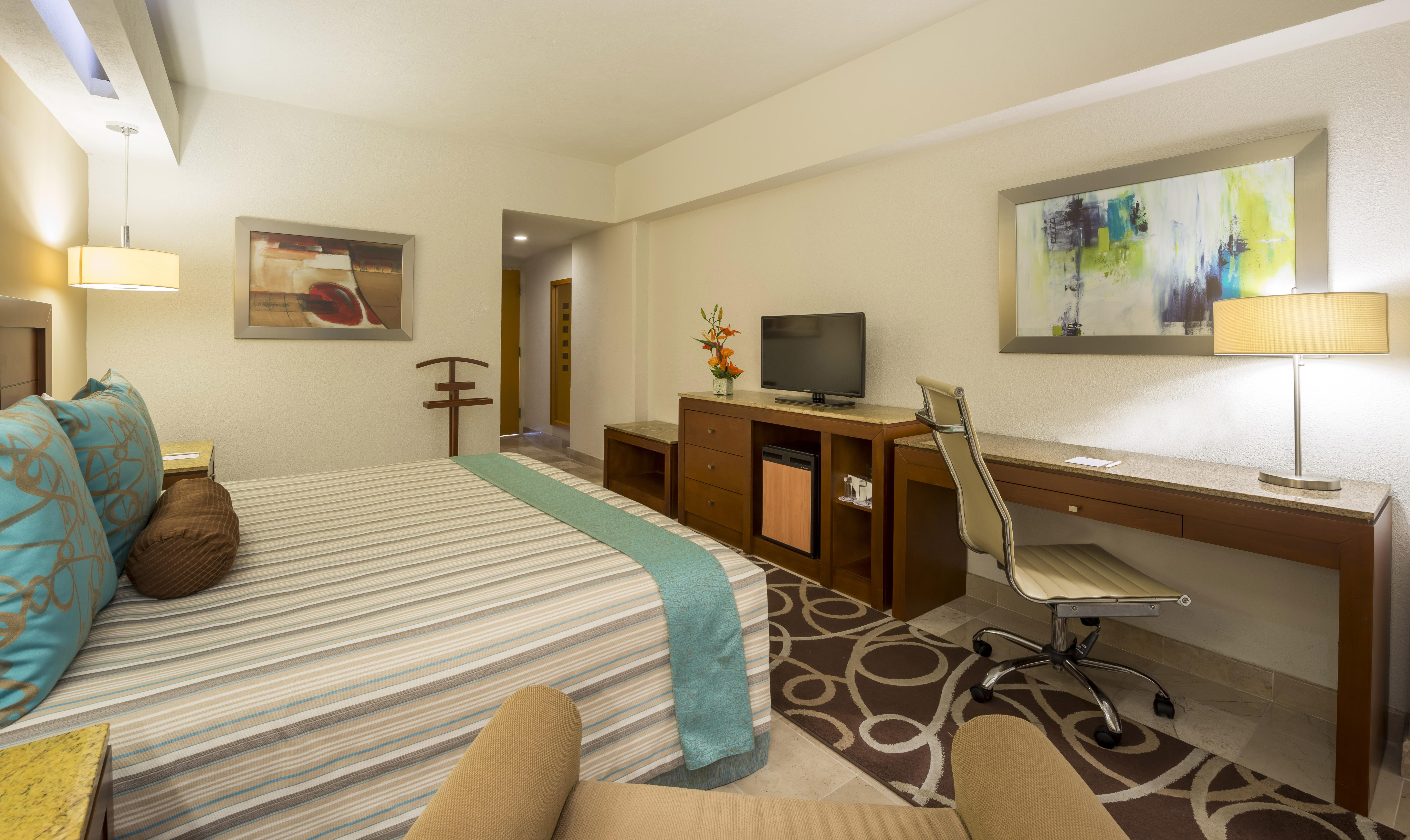 Camino Real Hotel 5*
