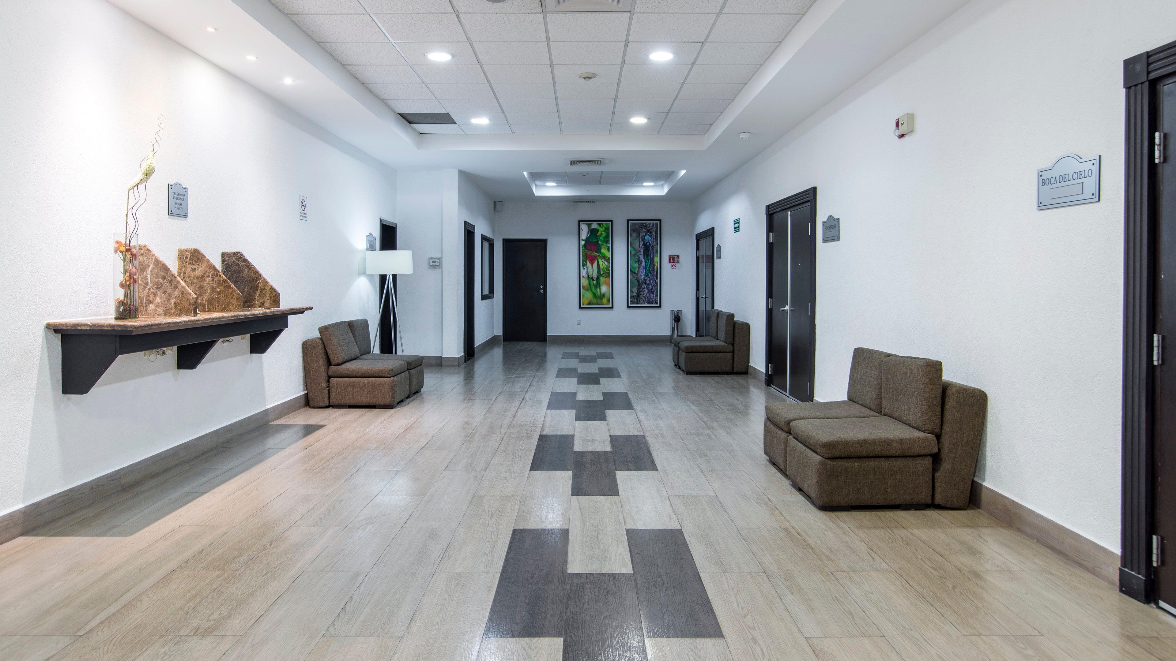 Hotel By Ihg