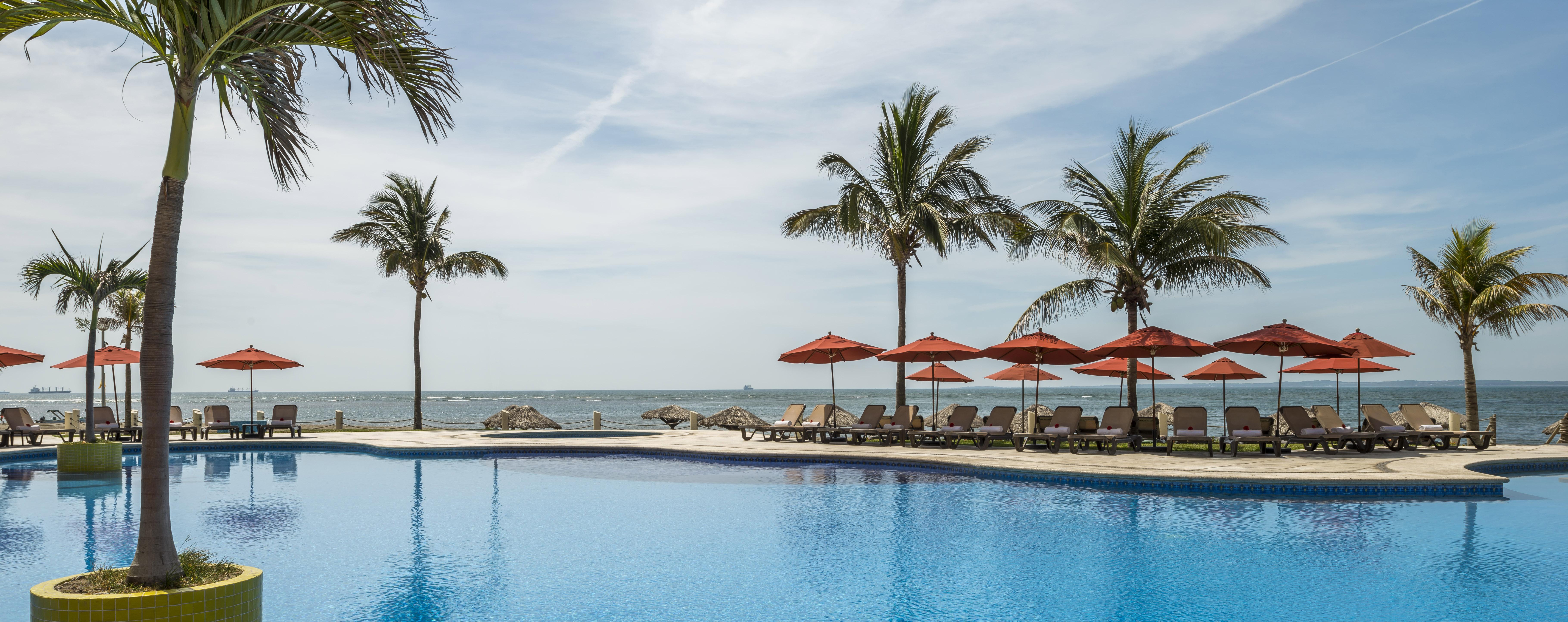 Camino Real Hotel