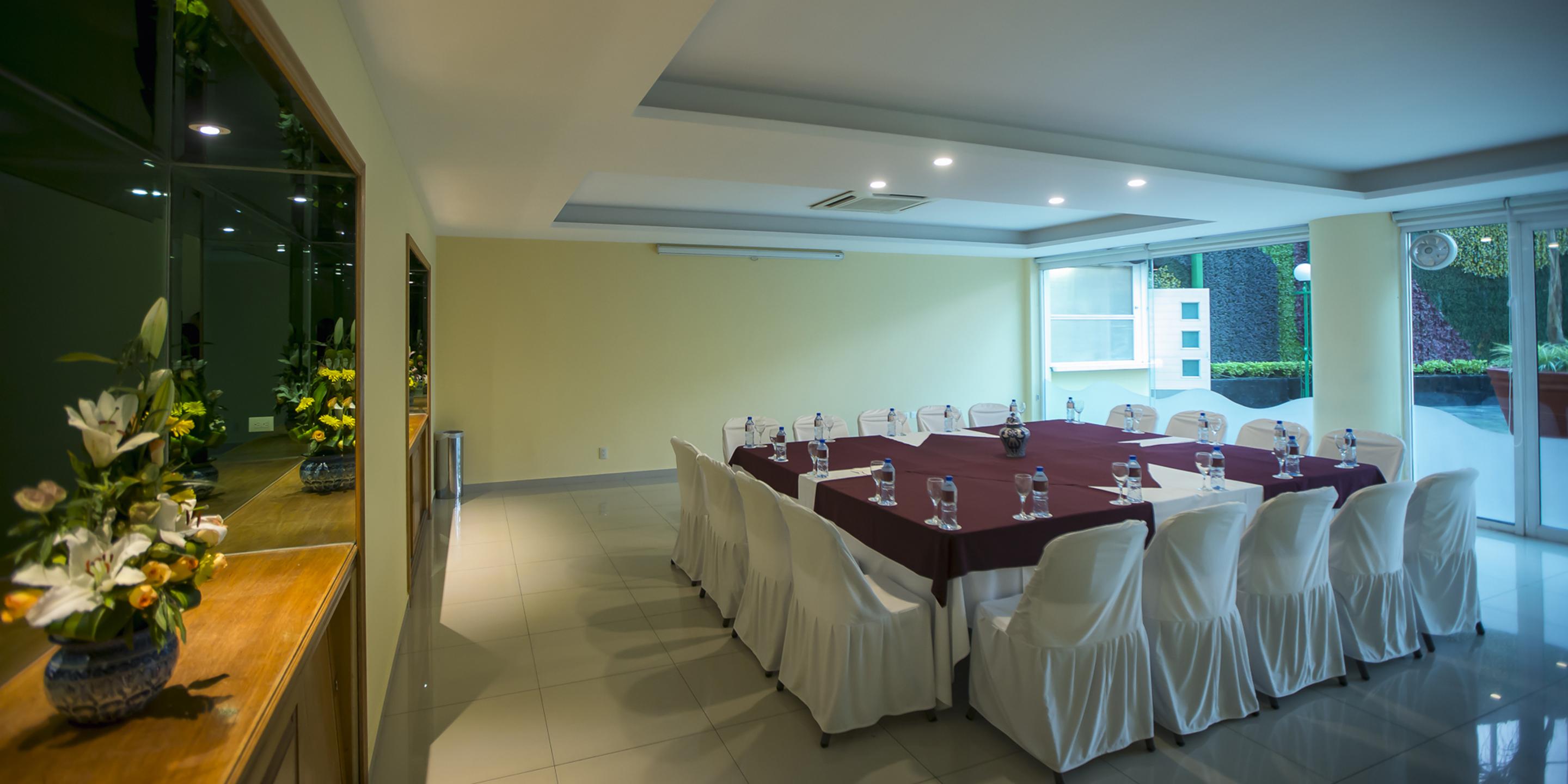 Plaza Poblana Hotel