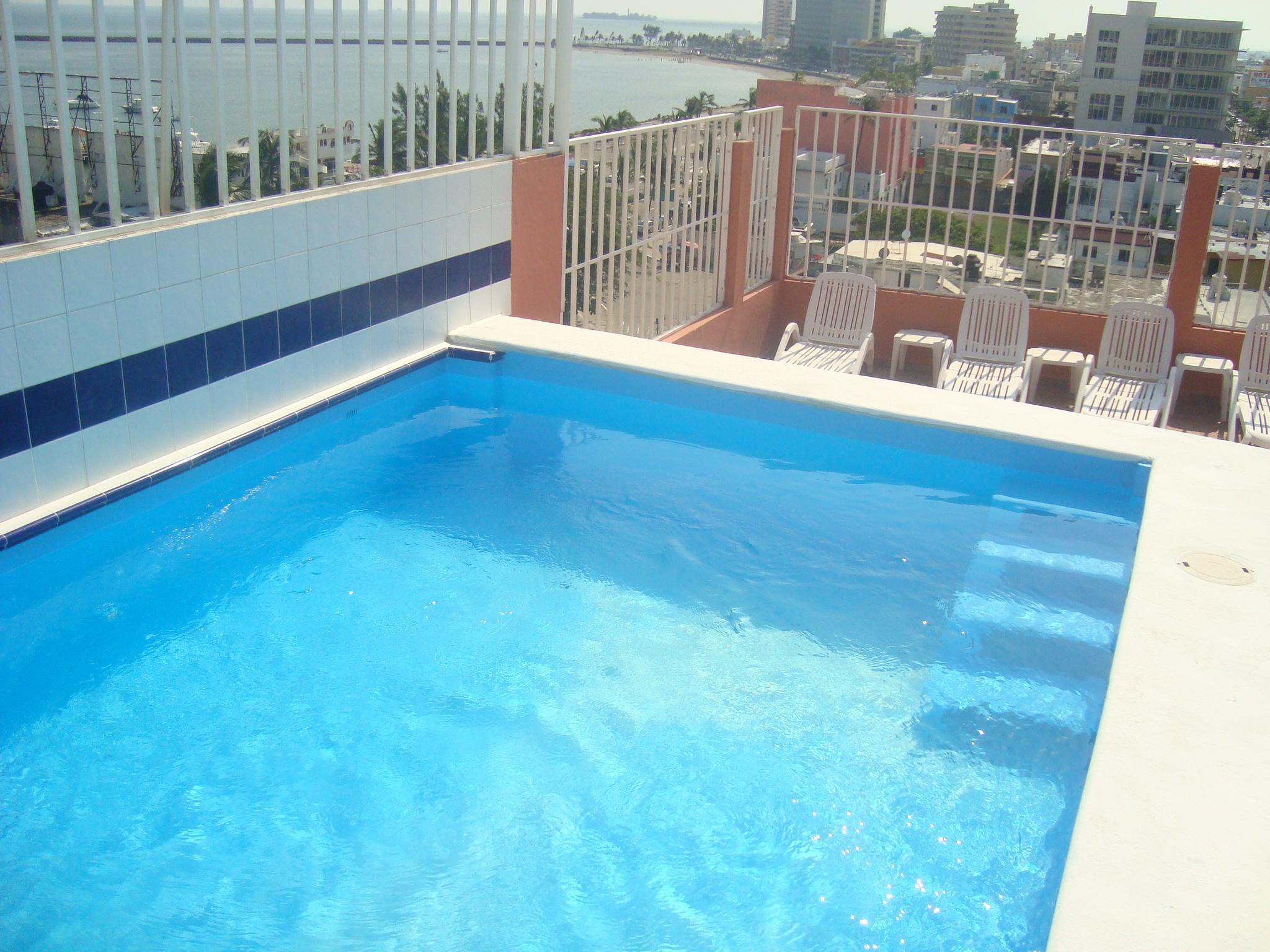 Del Carmen 3*