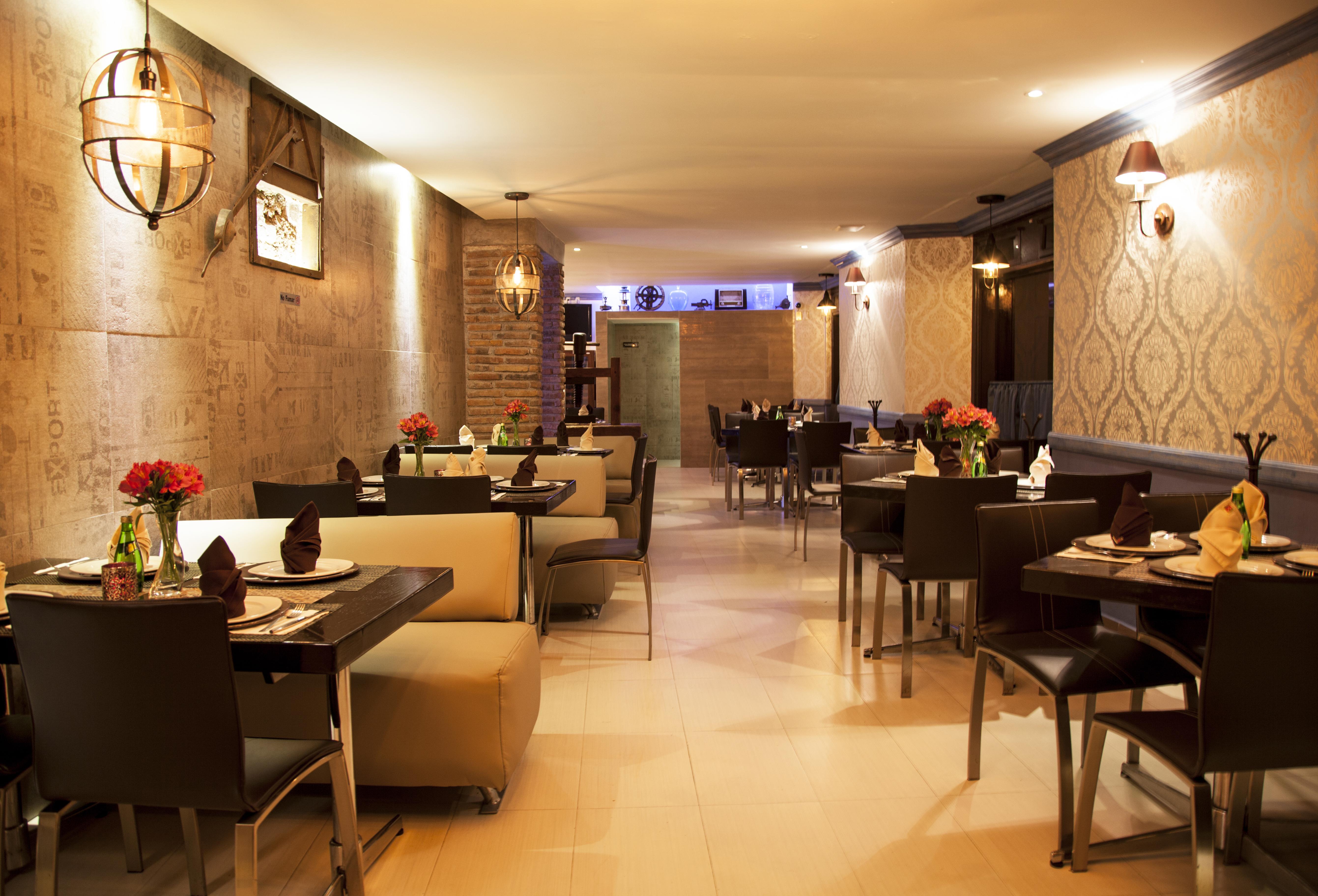 Plaza Gallery Boutique Hotel 5*