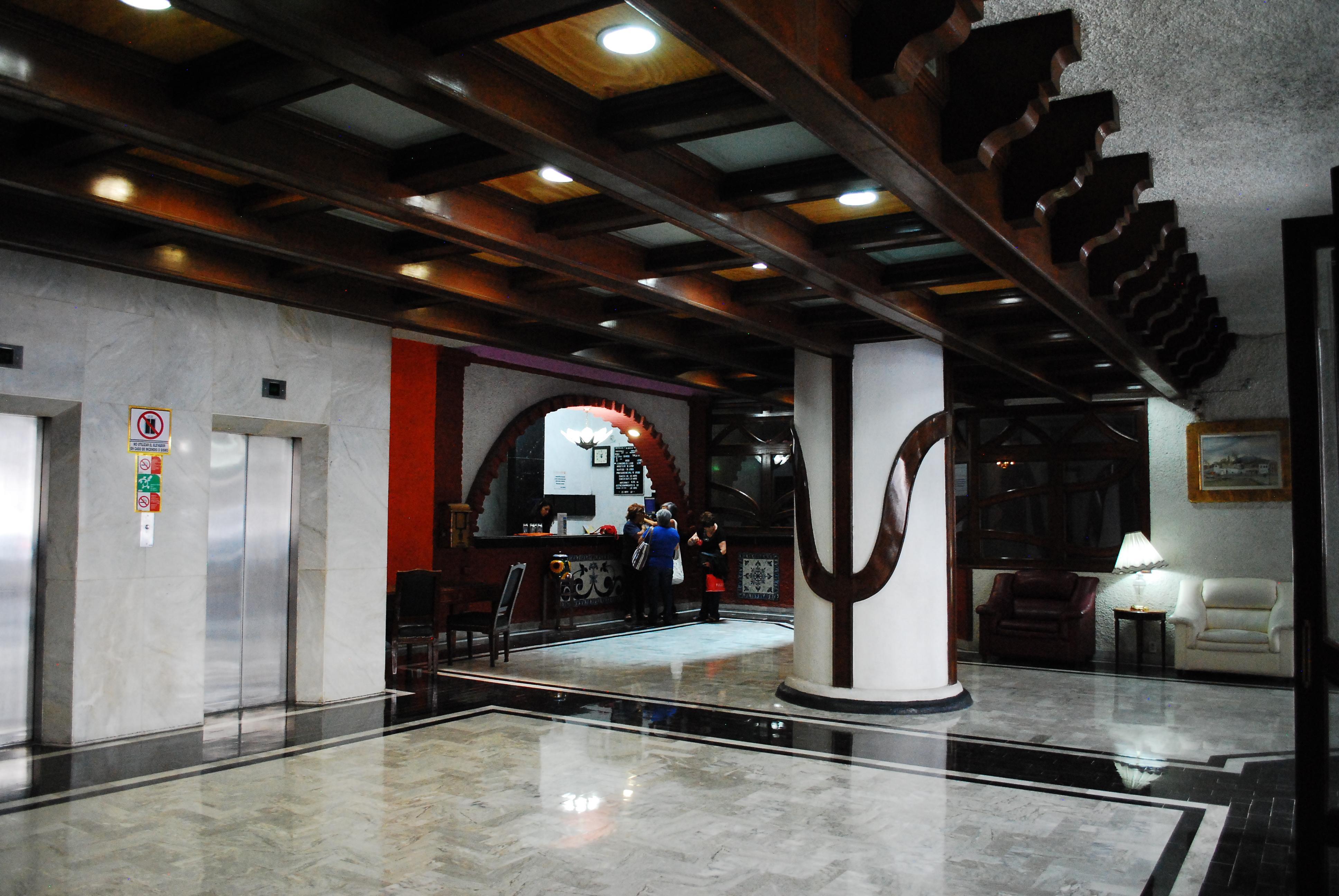 Hotel Aristos 3*