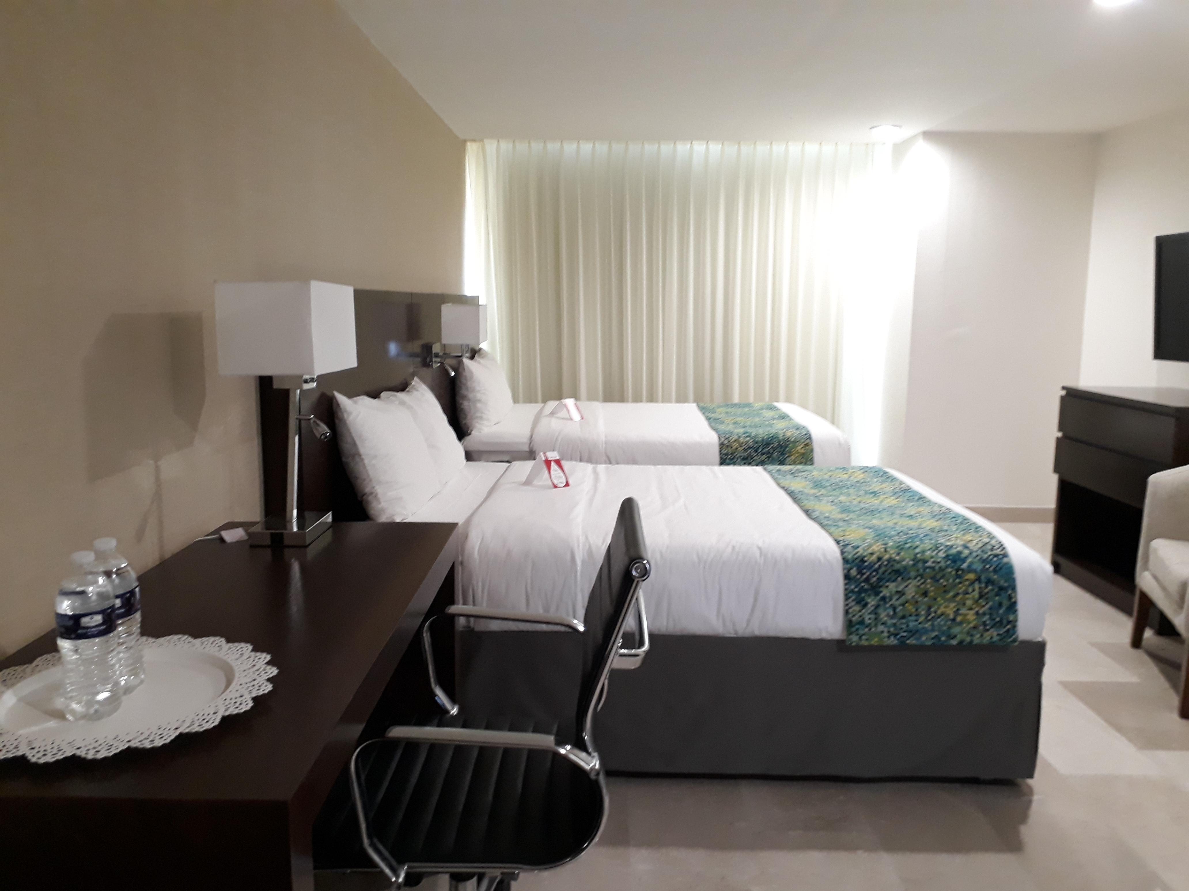 Seven Crown Malecon 4* La Paz