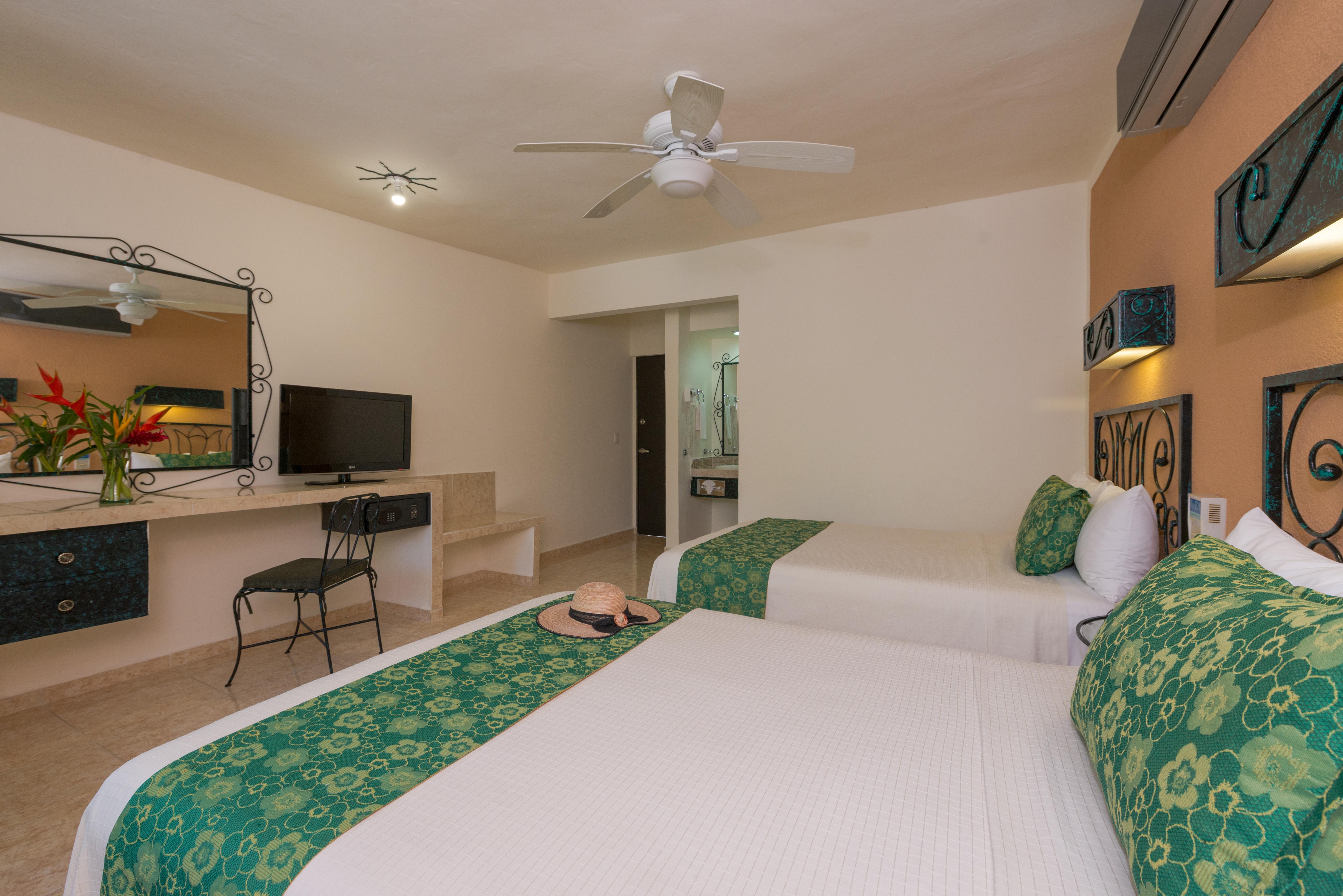 Maya Tulipanes Hotel