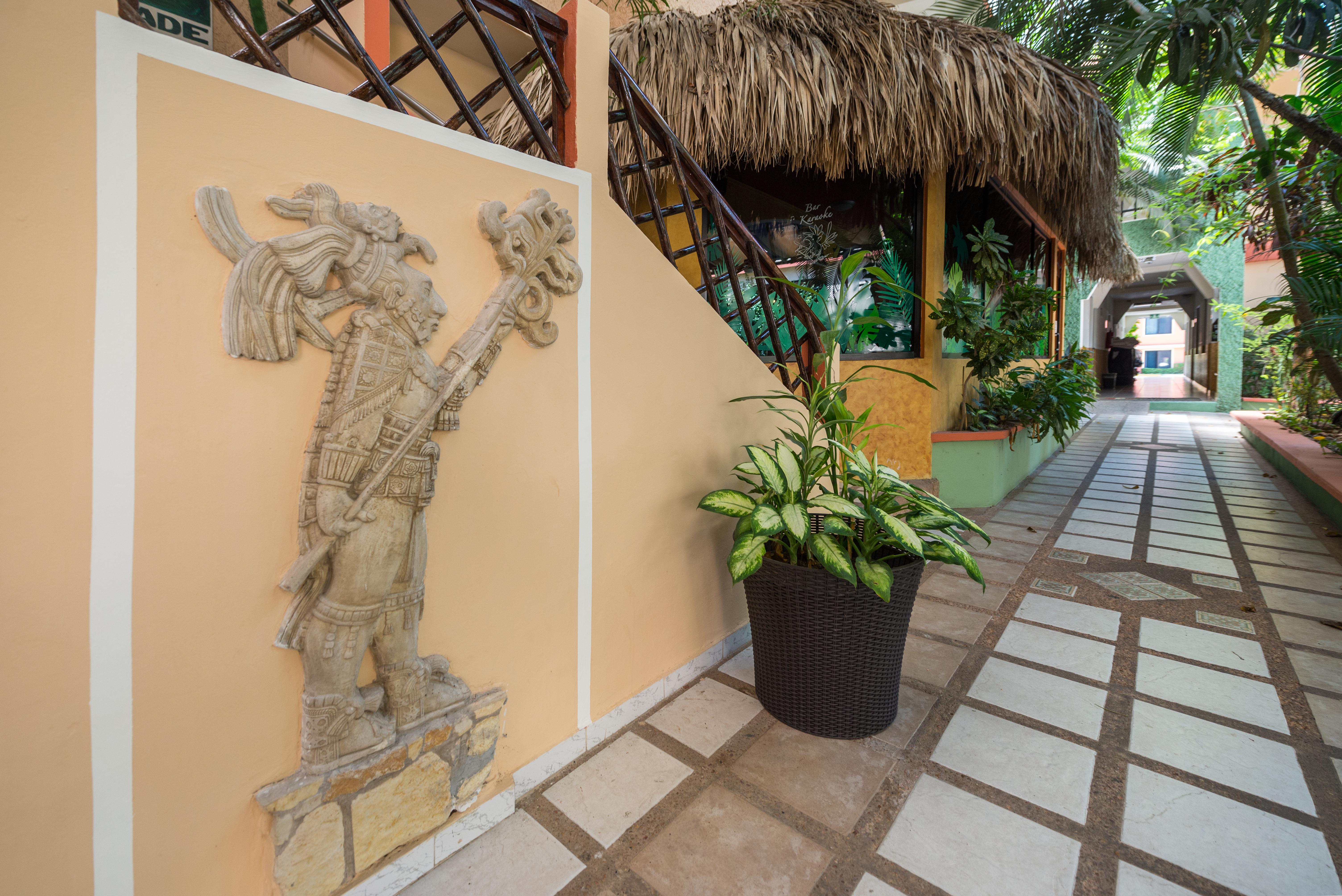 Hotel Maya Tulipanes