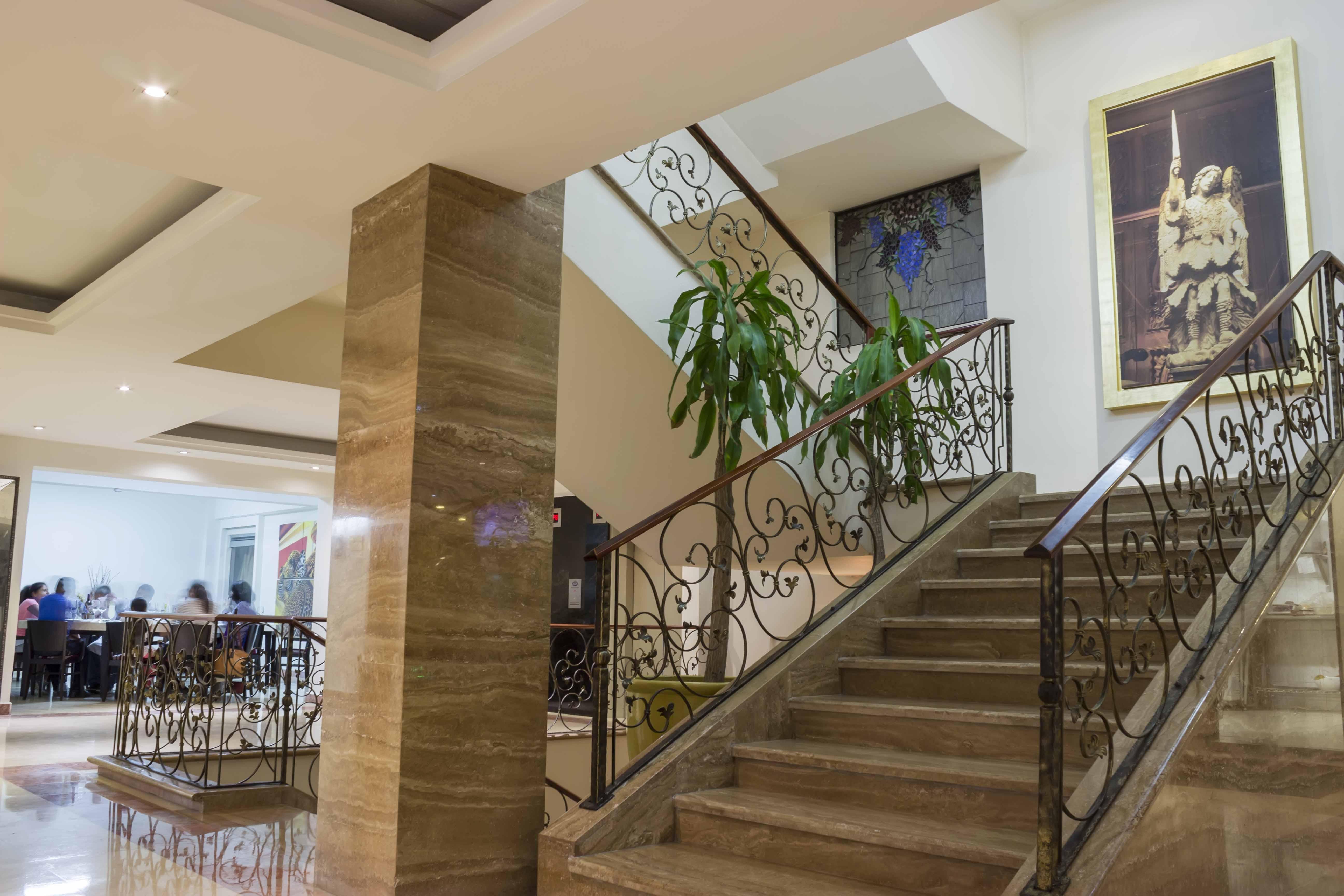 Imperio De Angeles Executive Poliforum 4*