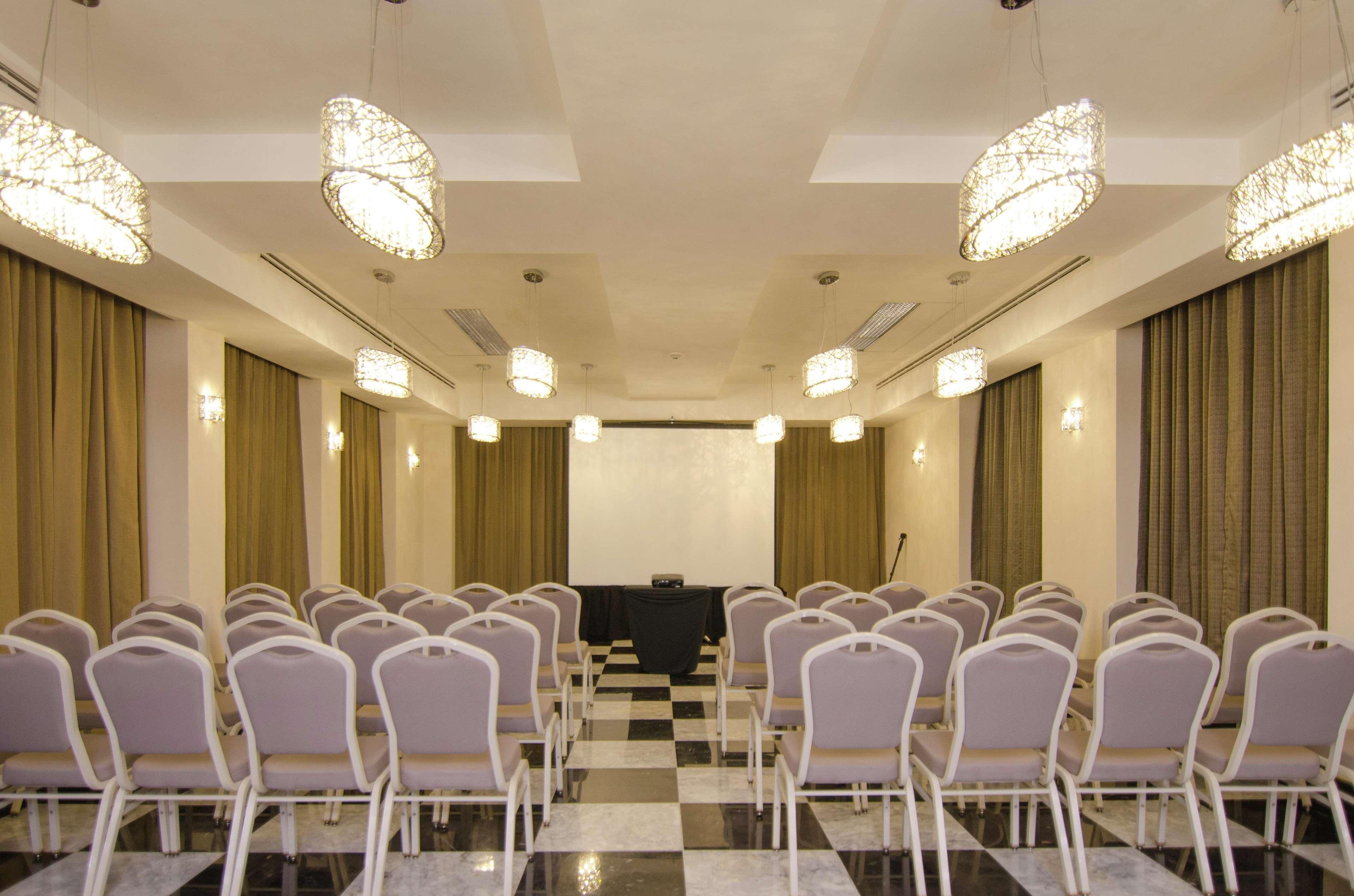 Hilton Garden
