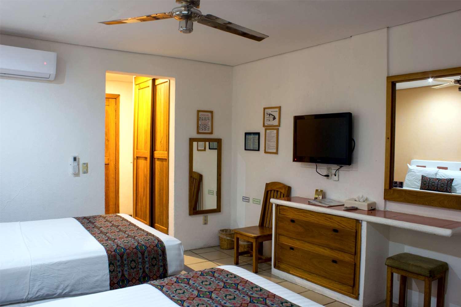 Western Chahue Santa Cruz Huatulco