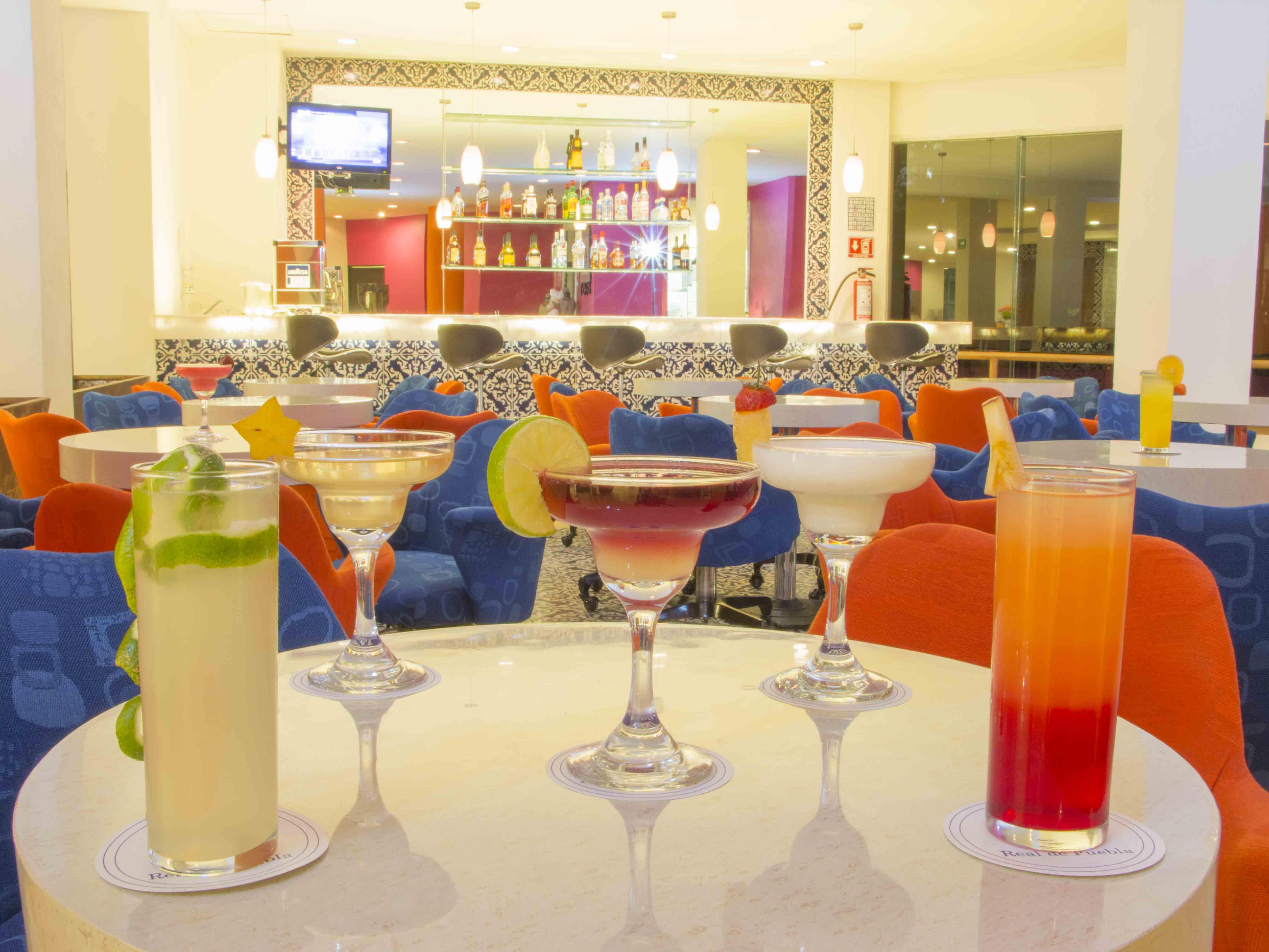 Real De Hotel 4*