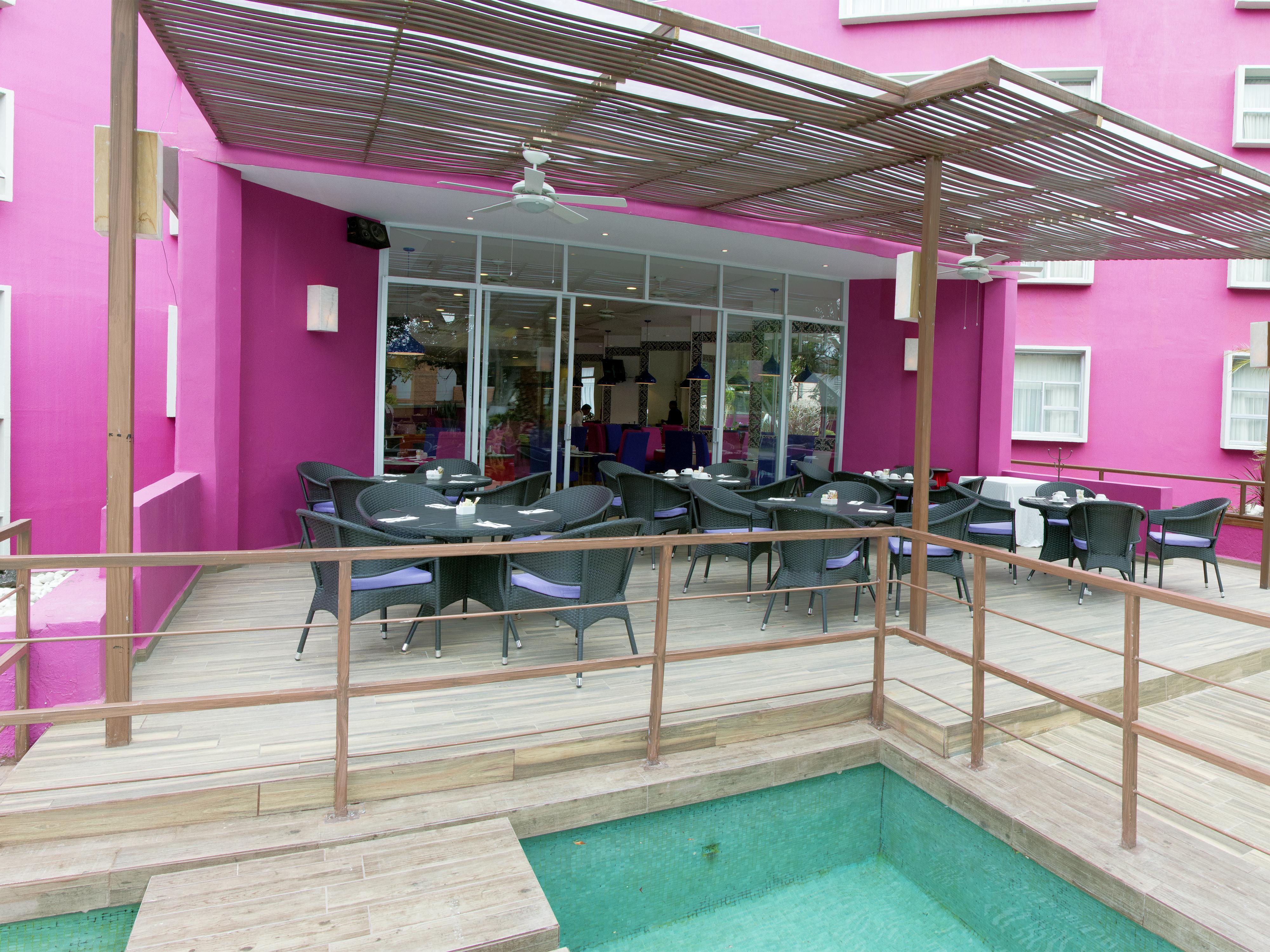 Real De Hotel