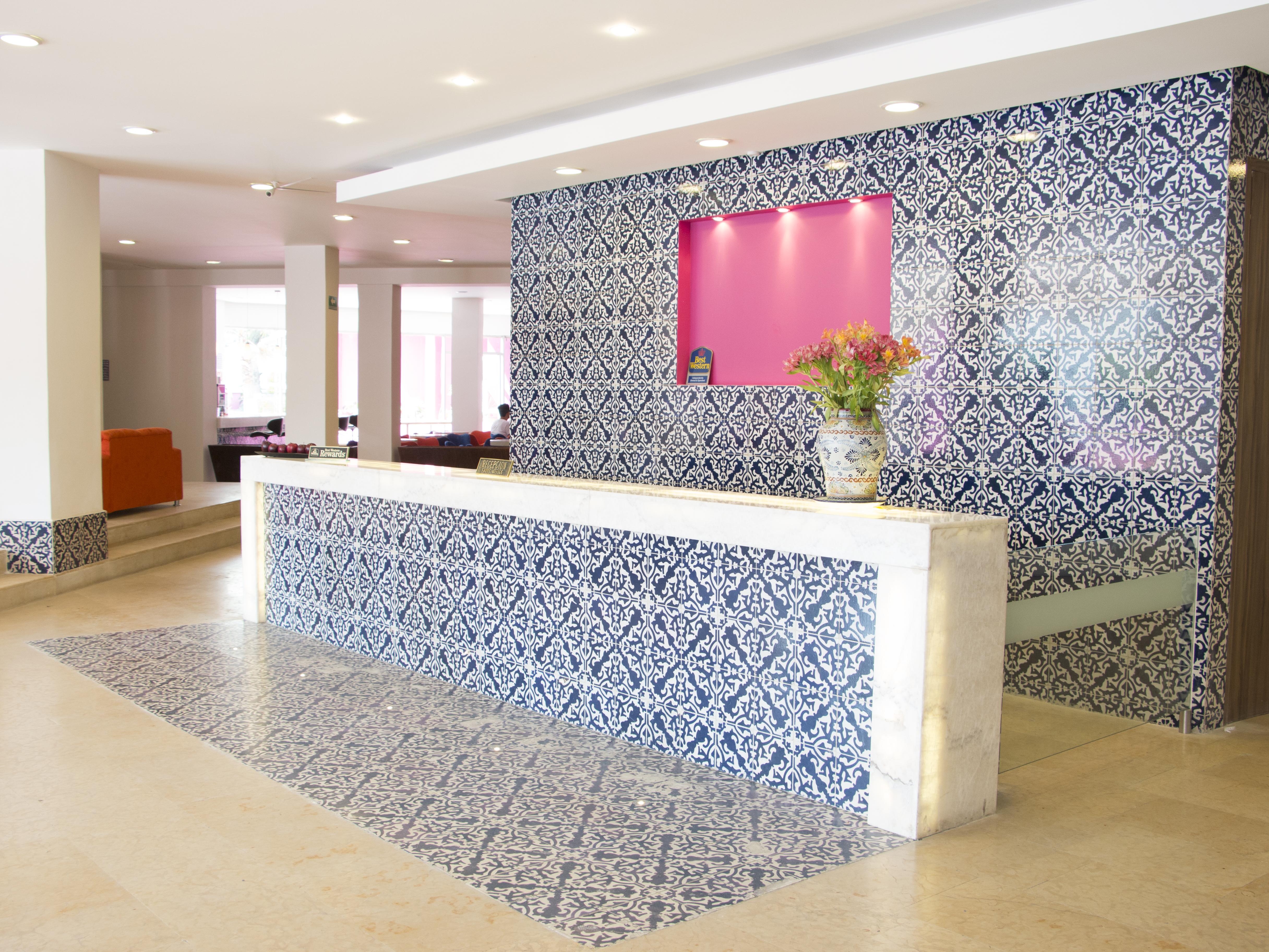 Real De Hotel
