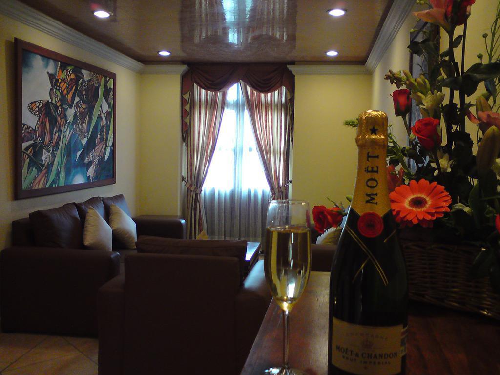 Hotel Casa Del Virrey &