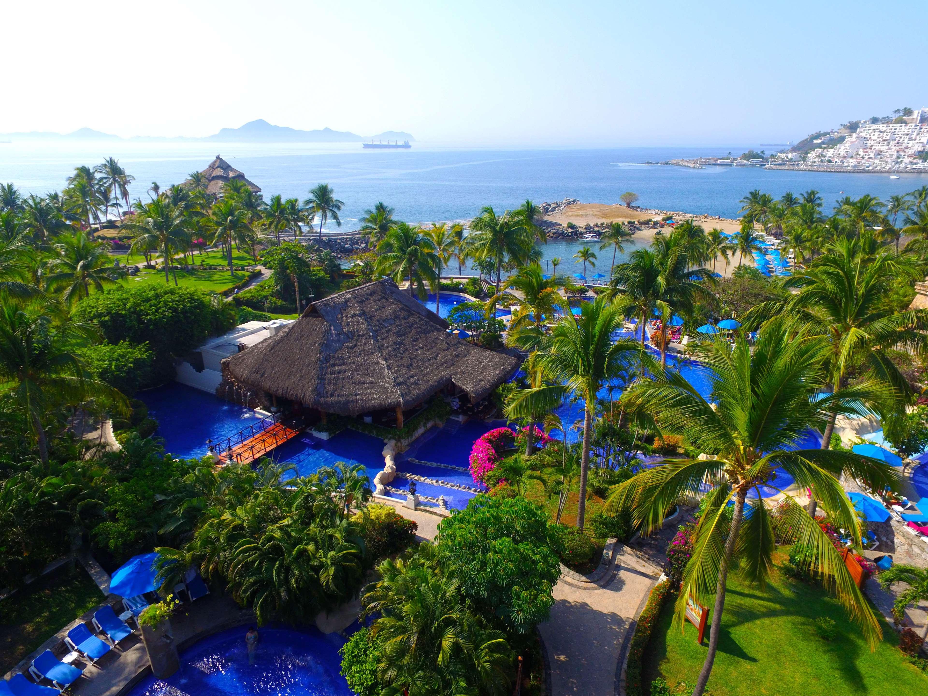 Barcelo Karmina Manzanillo