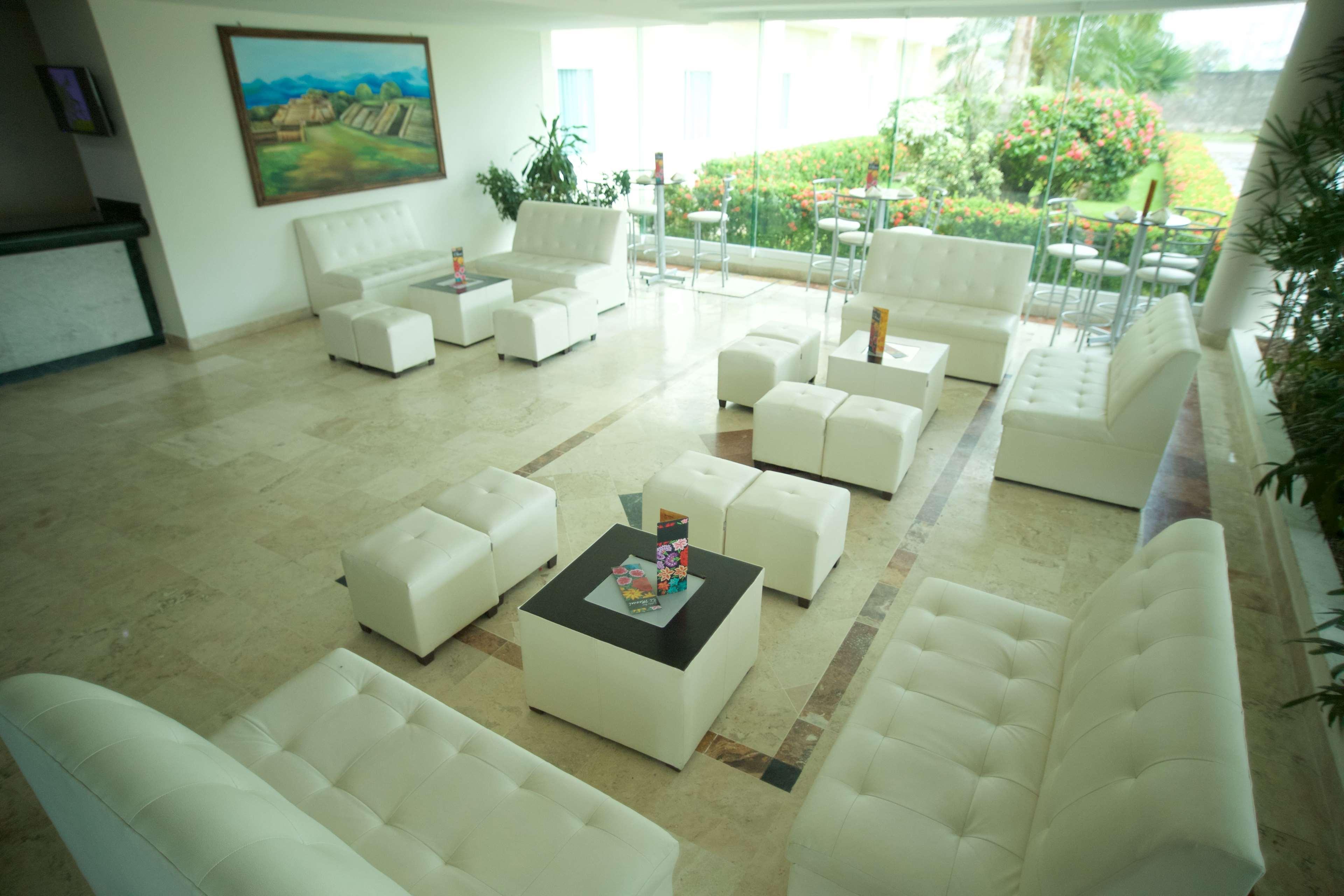 Hotel Gran Plaza 4*