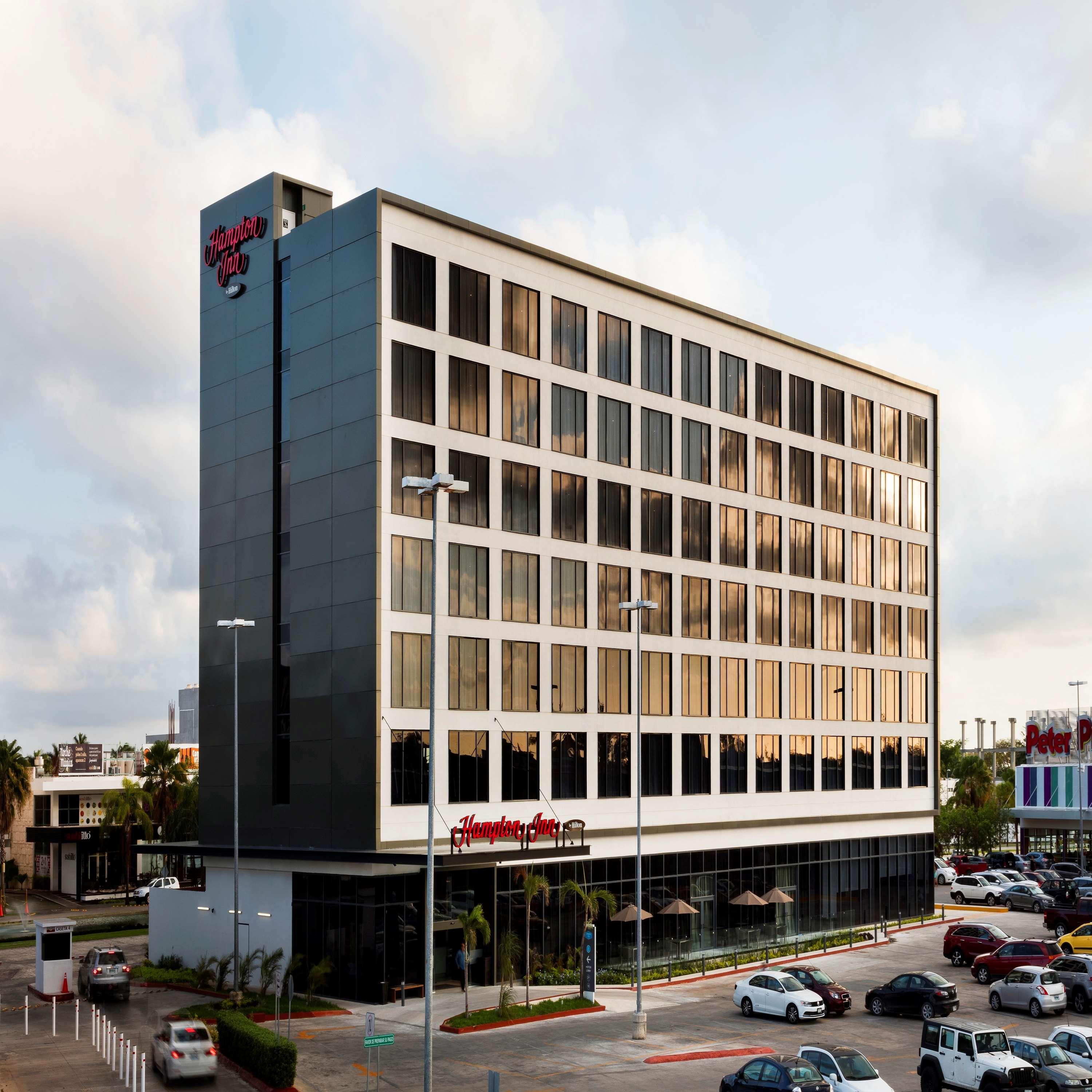 Hampton By Hilton Cumbres 3* Cancun