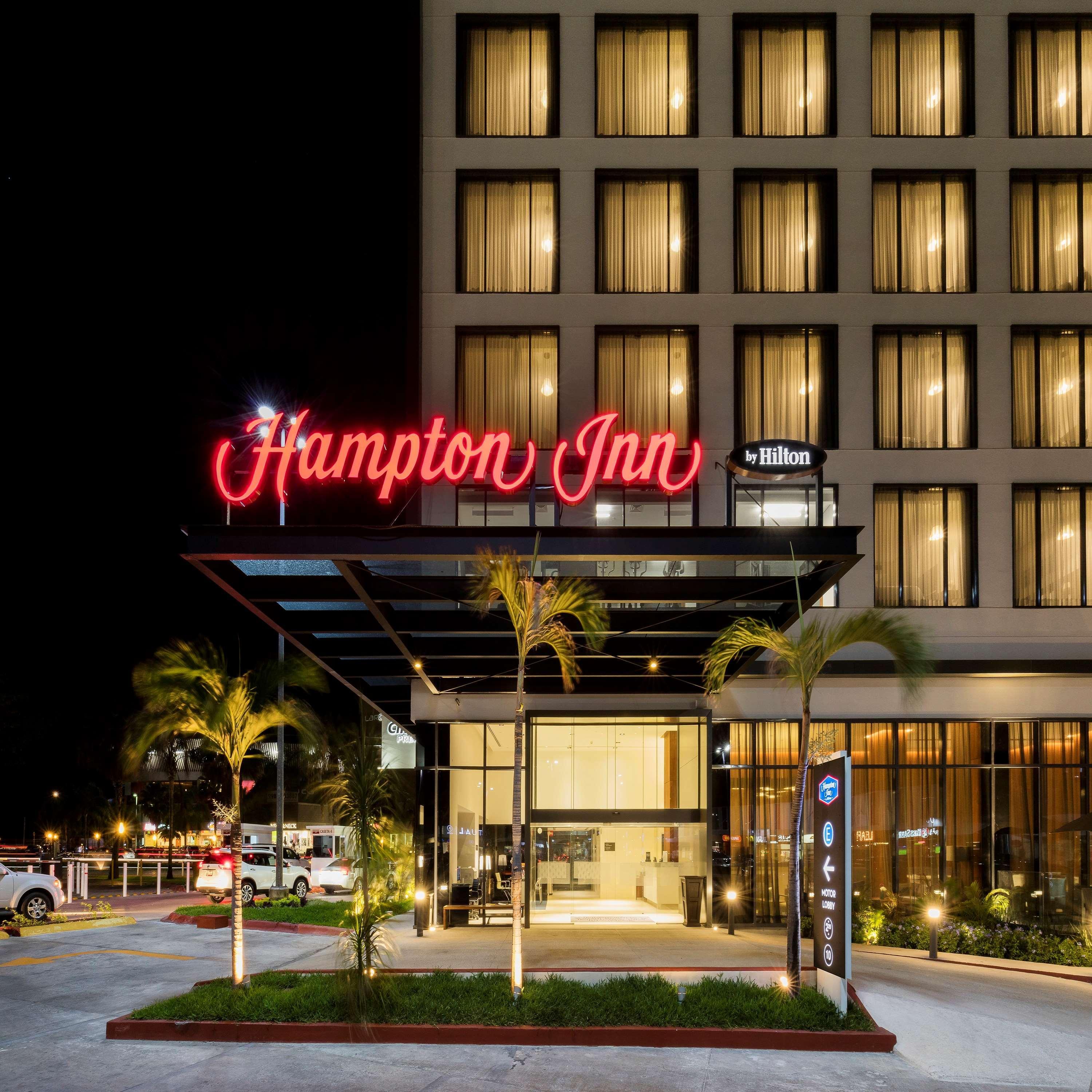 Hampton By Hilton Cumbres Cancun