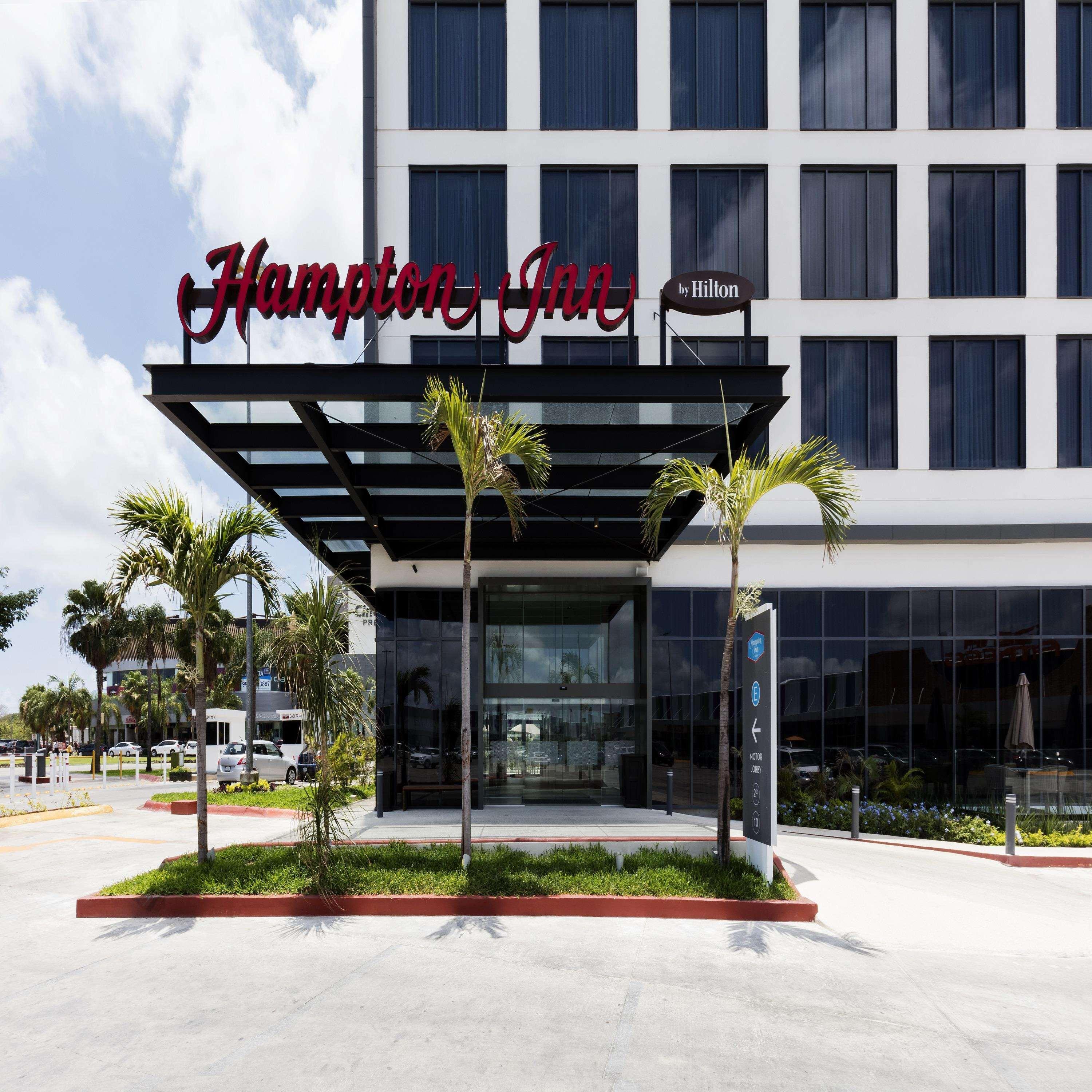 Hampton By Hilton Cumbres 3*