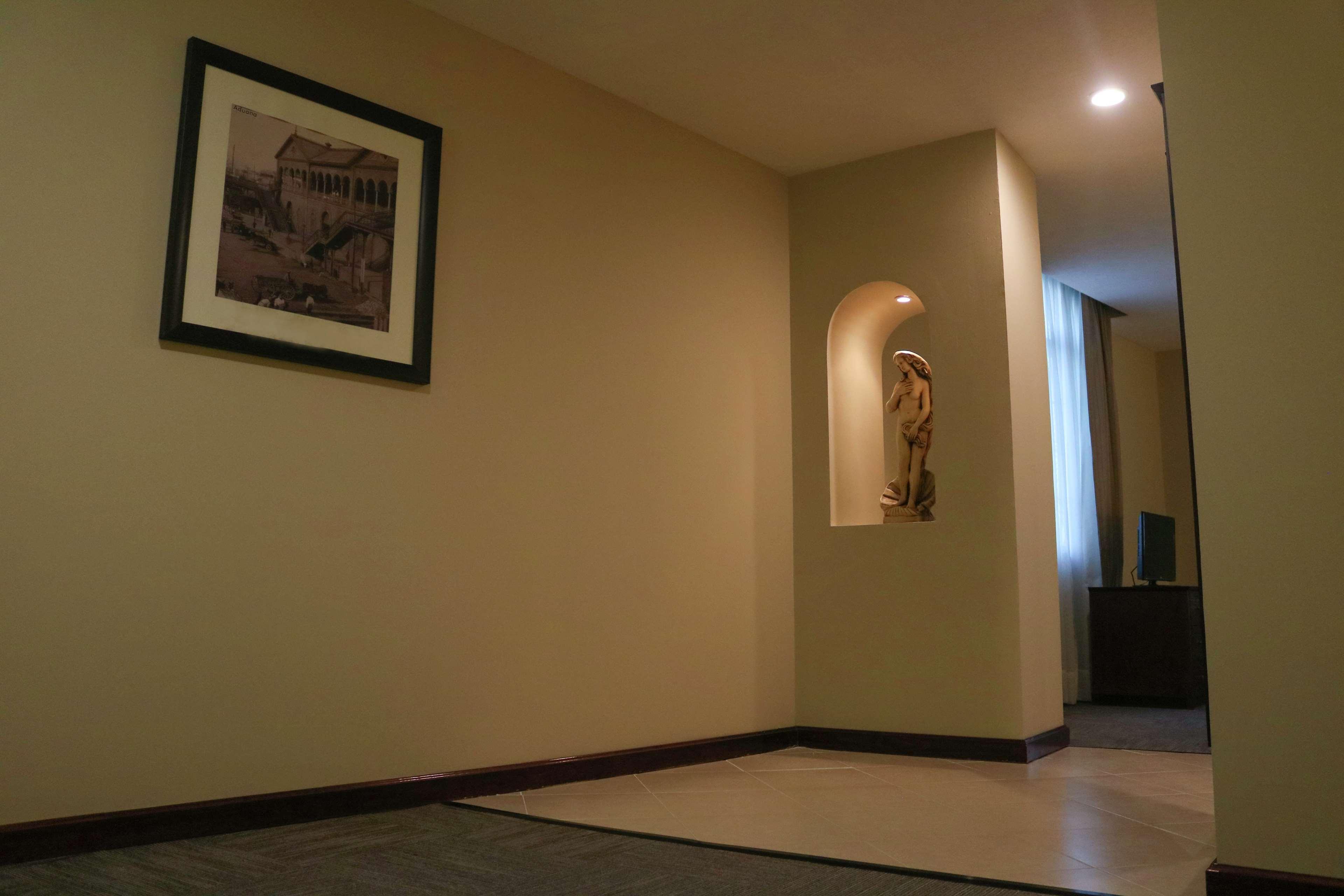 Hampton Zona Dorada Hotel 3*
