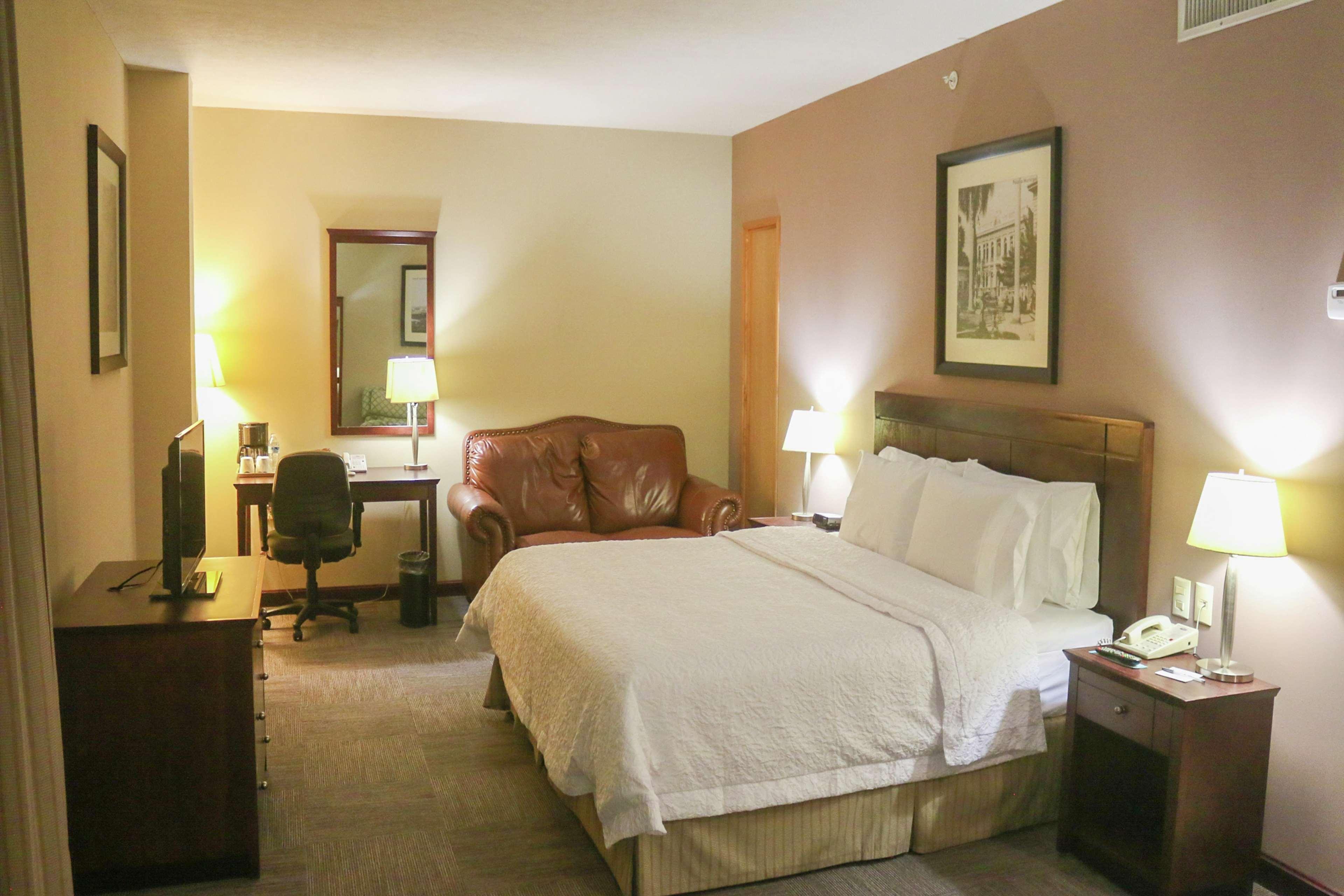 Hotel Hampton Zona Dorada
